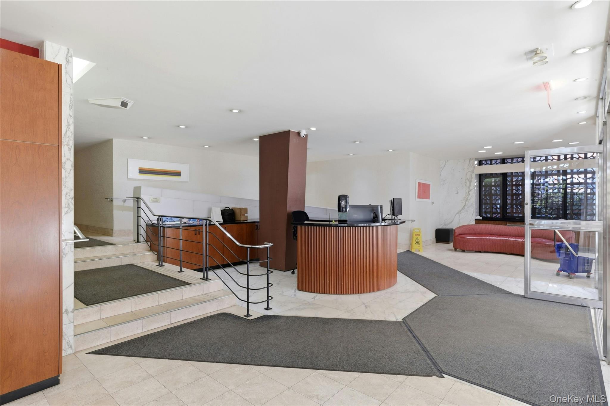 #4 photo, 70-20 108th Street, Forest Hills , NY 11375