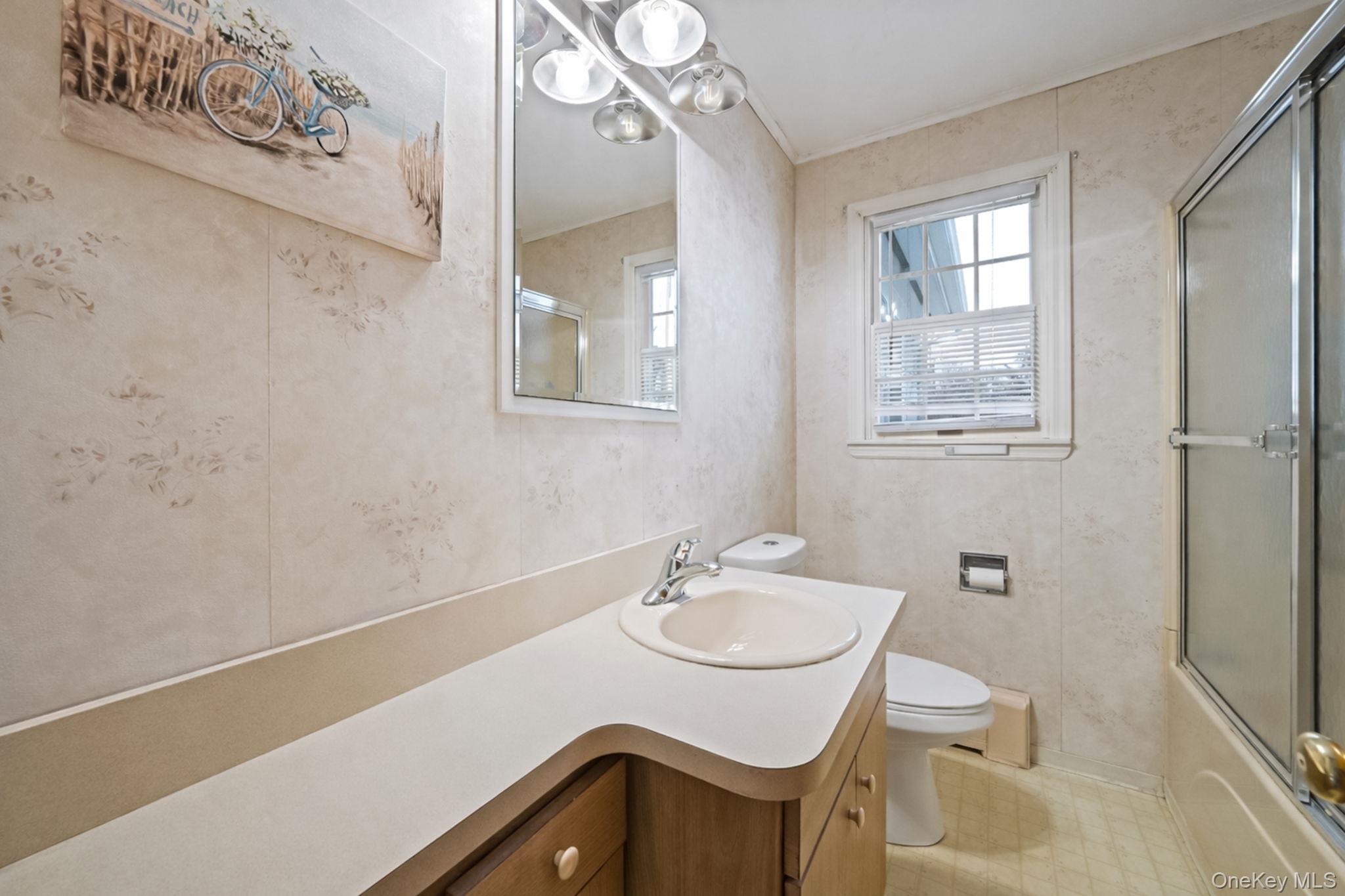 #16 photo, 9 Barnes Road, सफ़ोक काउंटी Manorville , NY 11949