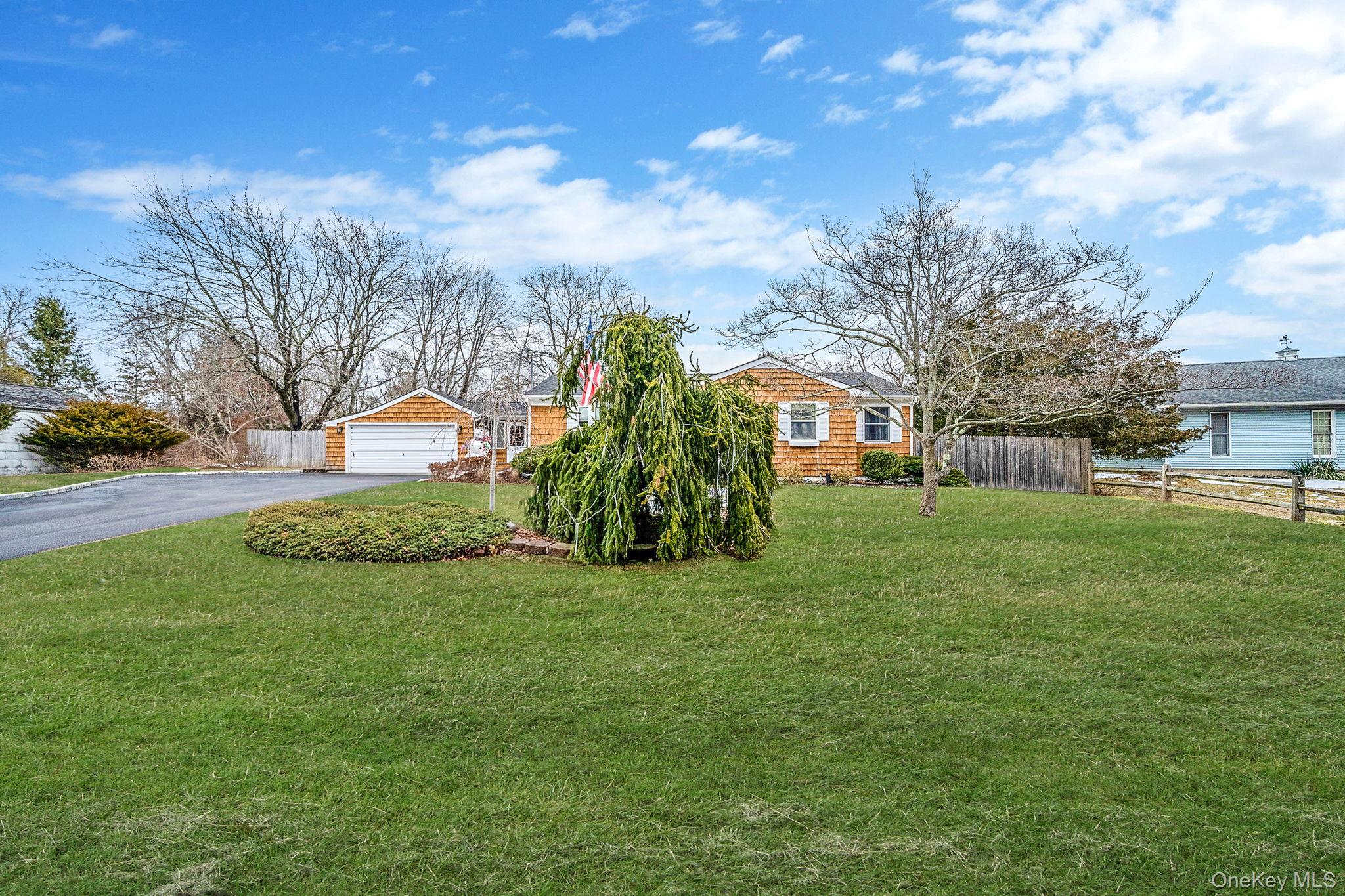 #3 photo, 9 Barnes Road, सफ़ोक काउंटी Manorville , NY 11949