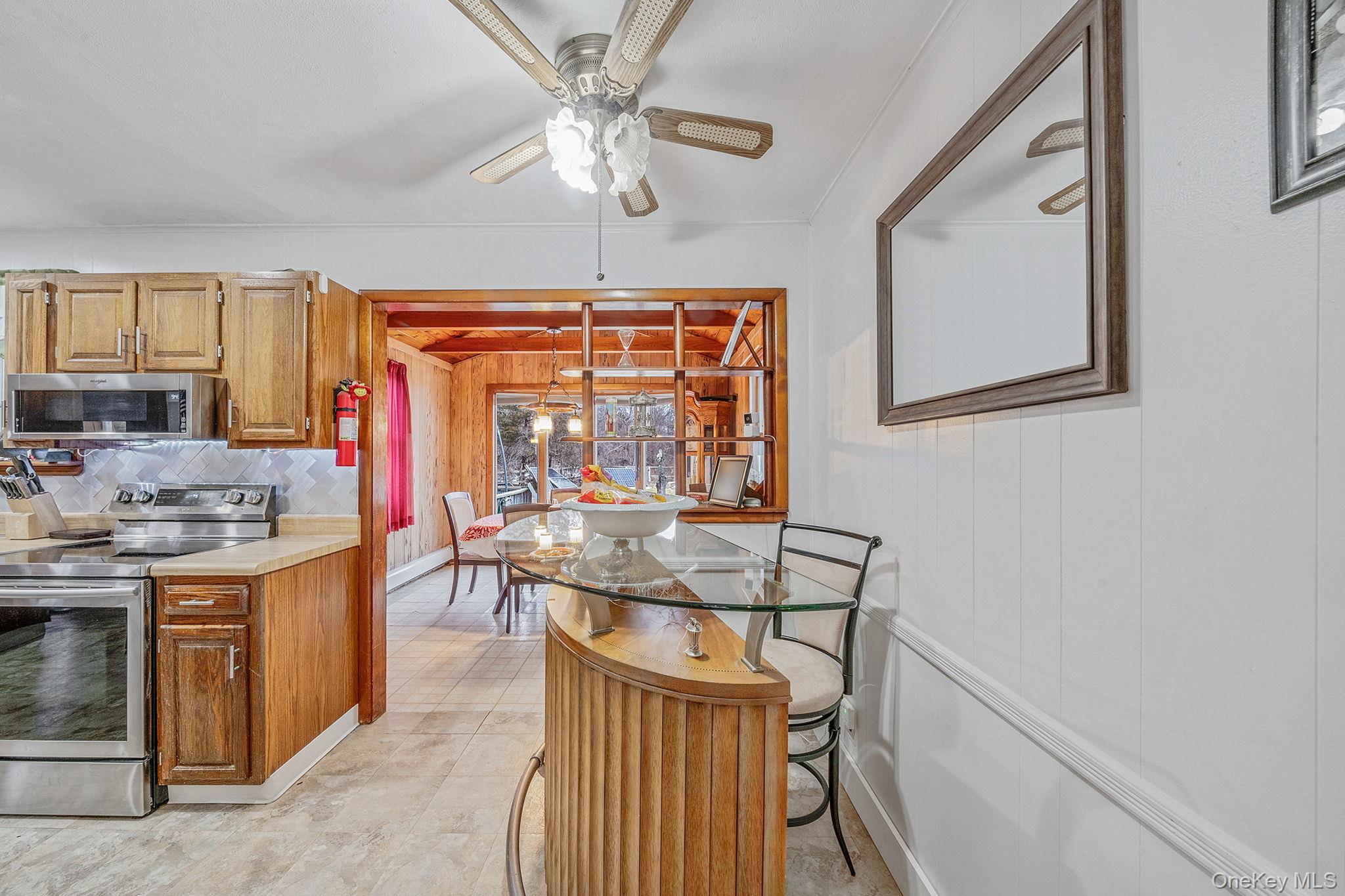 #8 photo, 9 Barnes Road, सफ़ोक काउंटी Manorville , NY 11949