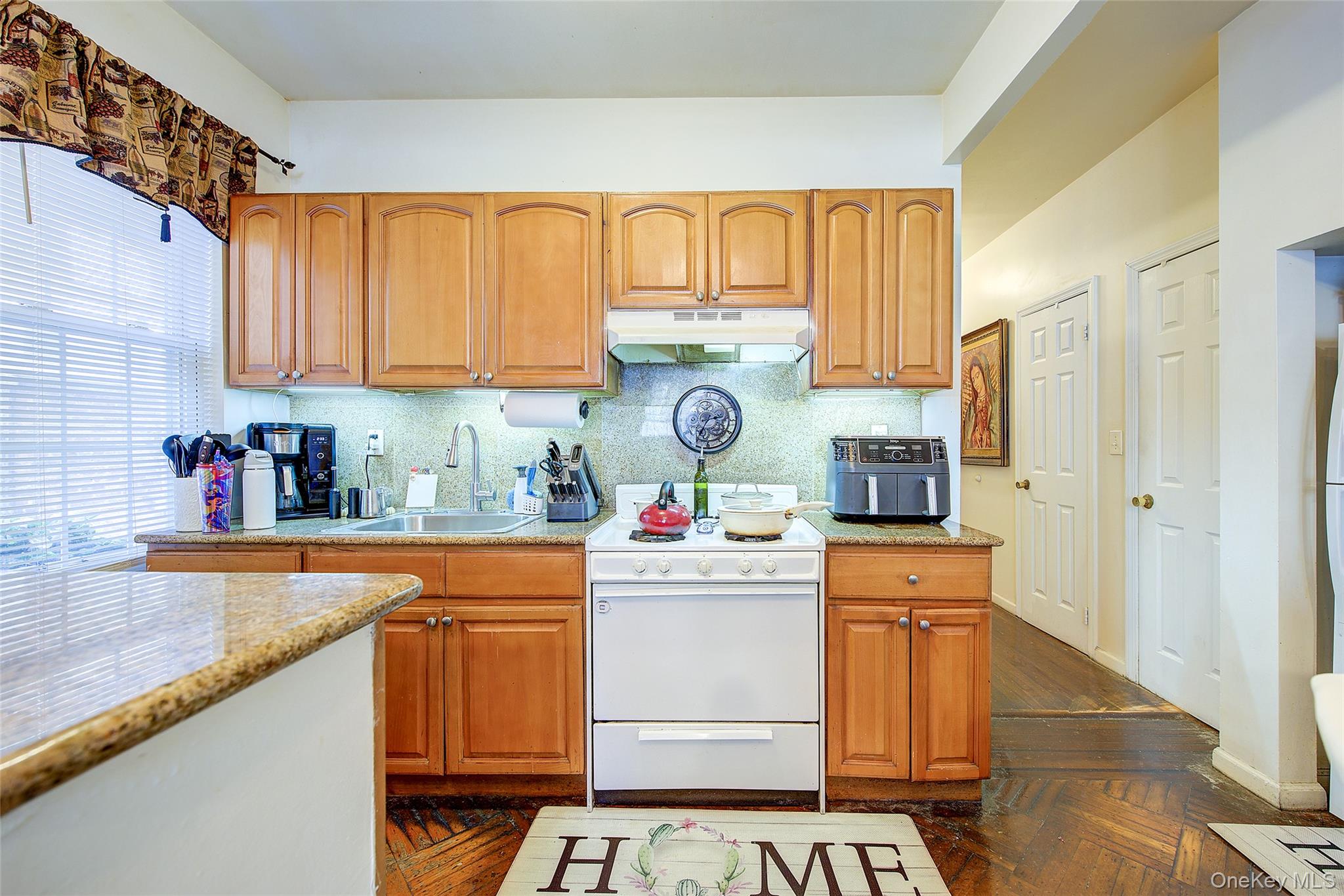 #10 photo, 3528 93rd Street, Jackson Heights , NY 11372