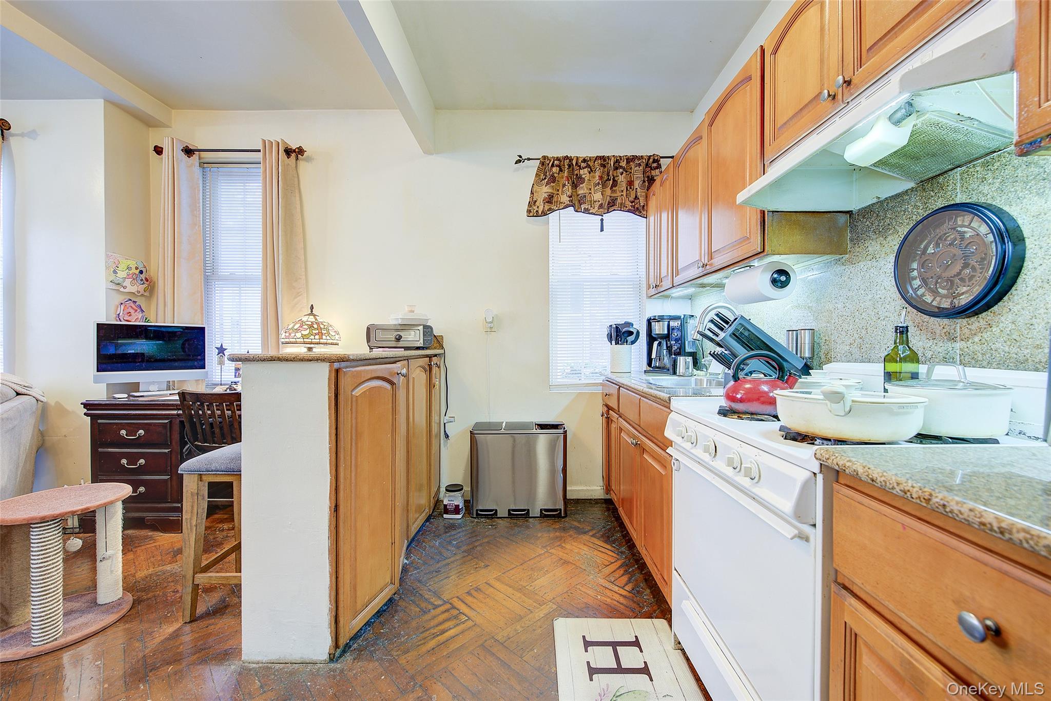 #11 photo, 3528 93rd Street, Jackson Heights , NY 11372