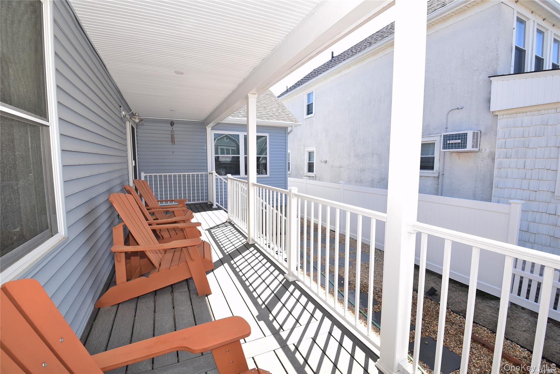 #3 photo, 68 Daytona Street, מחוז נסאו Atlantic Beach , NY 11509