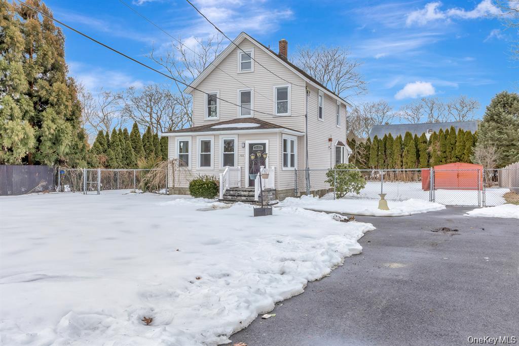 #5 photo, 768 Old Medford Avenue, Medford , NY 11763