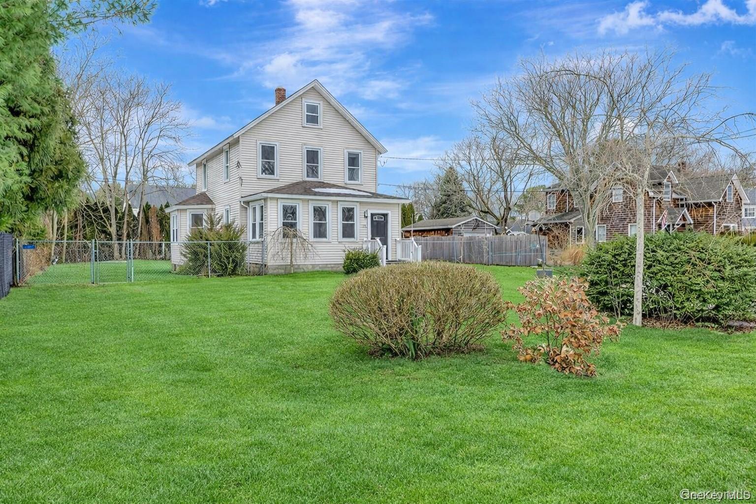 #8 photo, 768 Old Medford Avenue, Medford , NY 11763