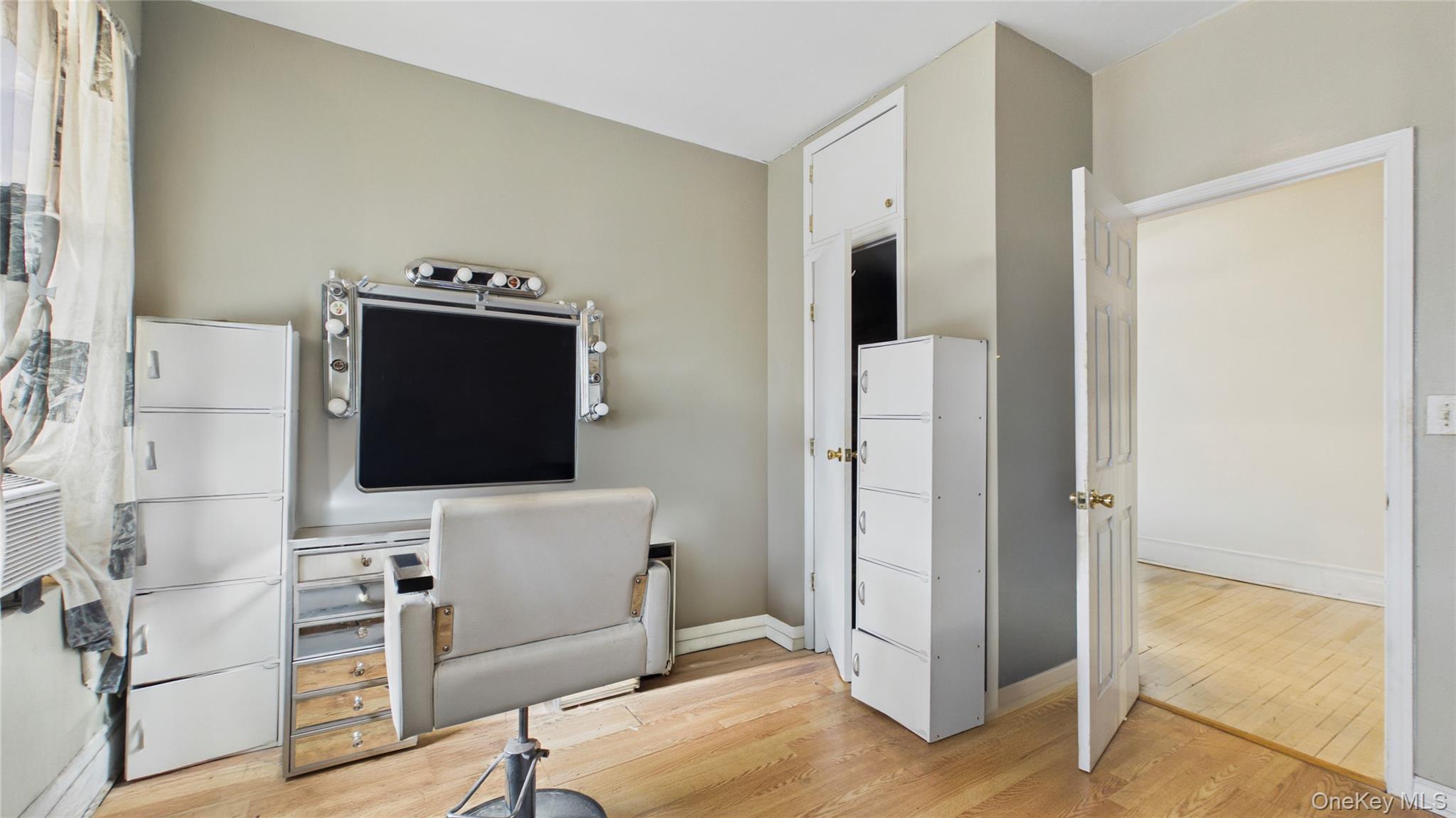 #12 photo, 3564 89th Street, কুইন্‌স Jackson Heights , NY 11372