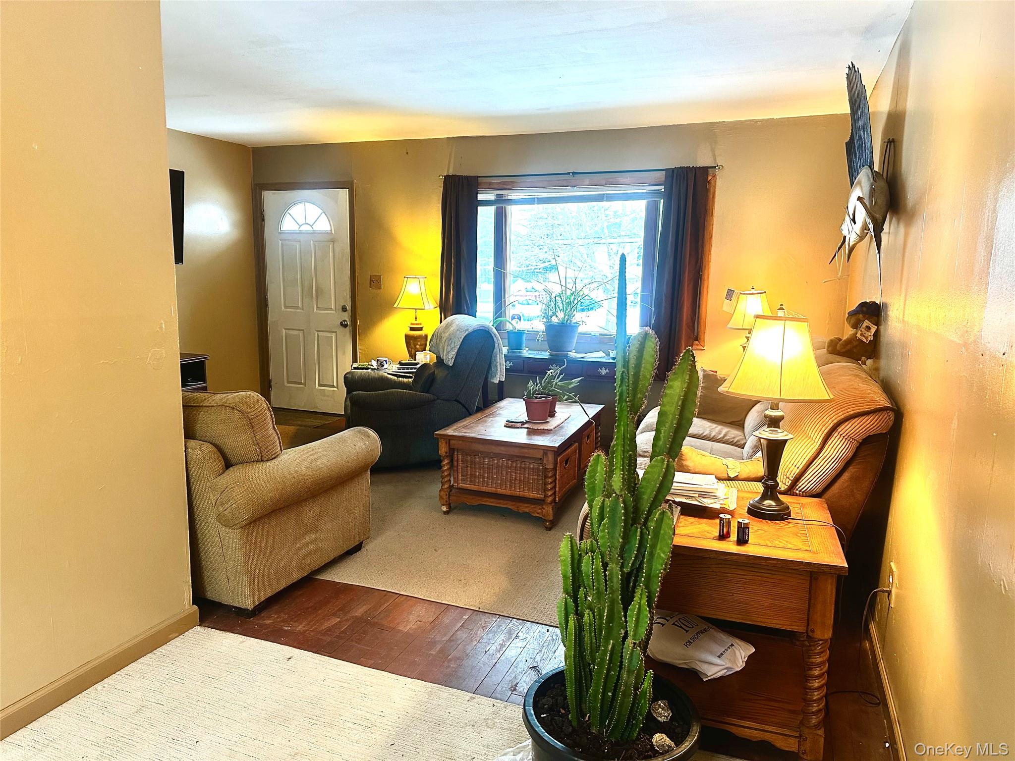 #3 photo, 65 Rock Road, सफ़ोक काउंटी Islip Terrace , NY 11752