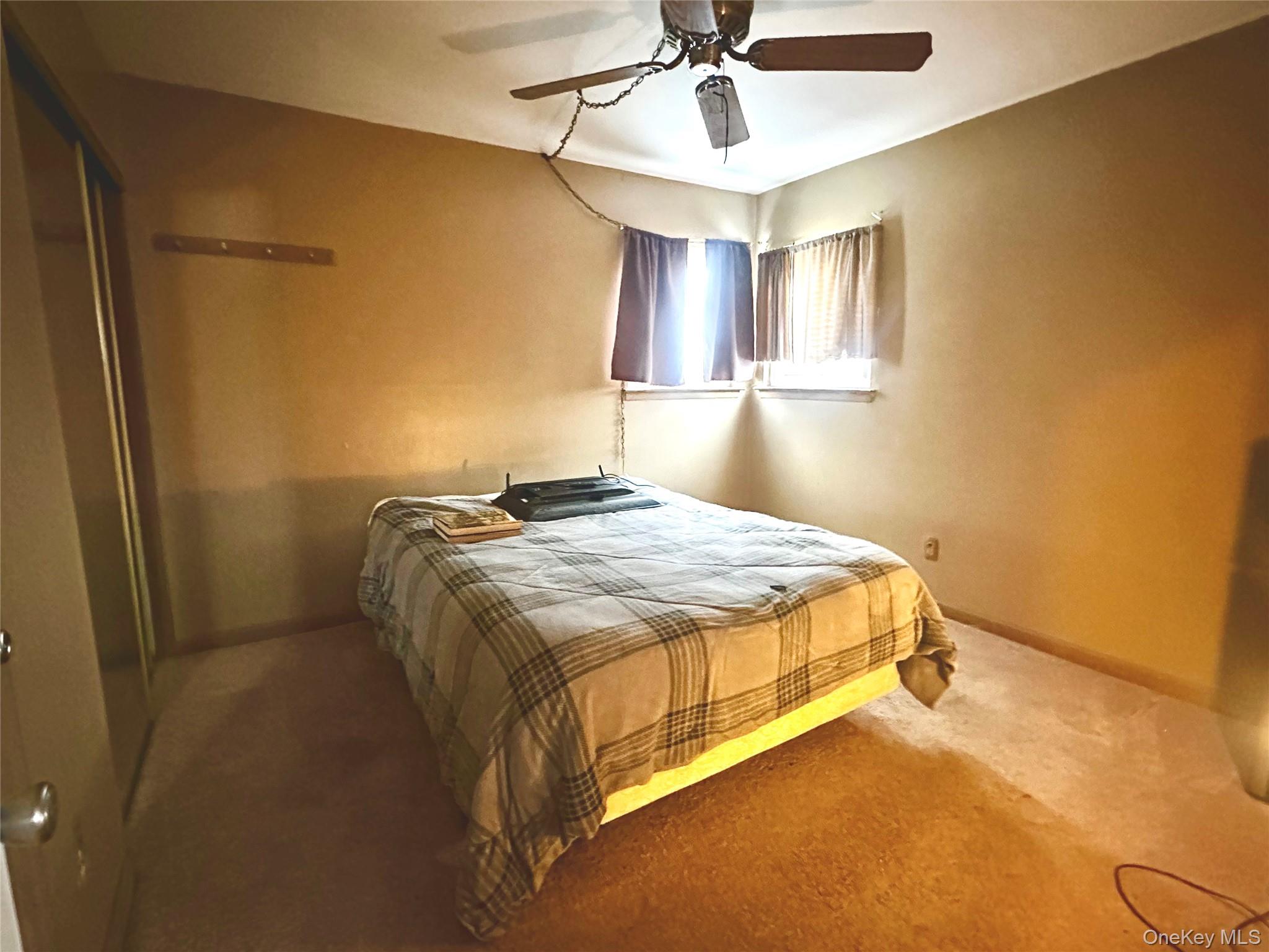 #7 photo, 65 Rock Road, सफ़ोक काउंटी Islip Terrace , NY 11752