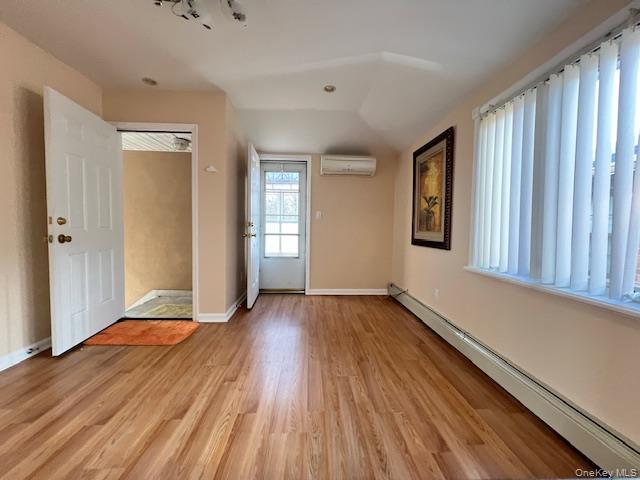 #18 photo, 69-52 Cloverdale Boulevard, Bayside , NY 11364