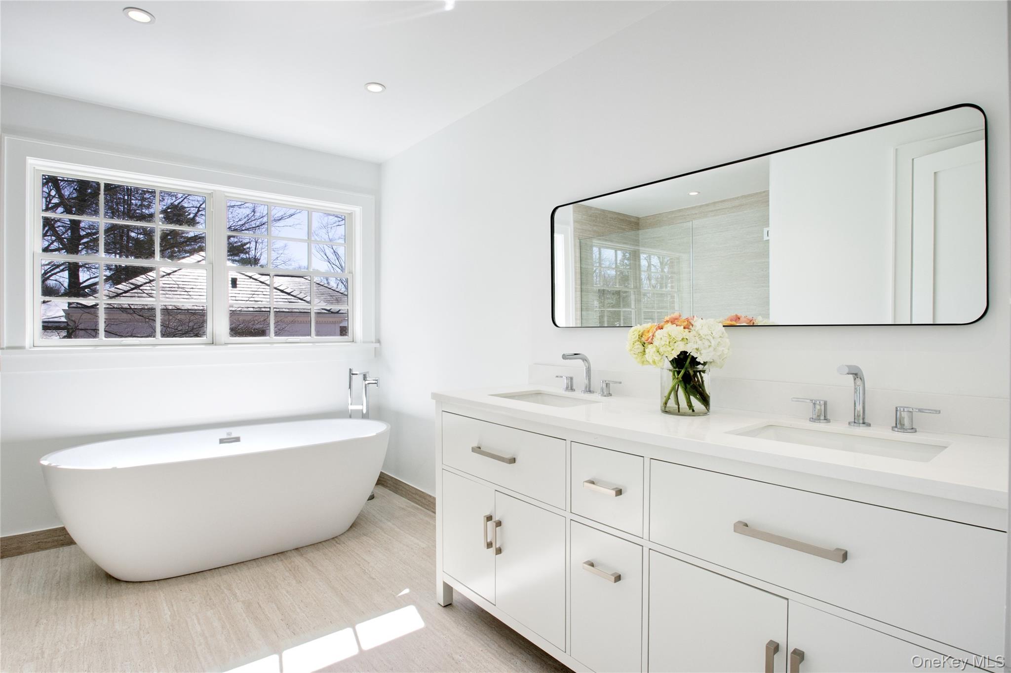 #17 photo, 409 Abbey Road, מחוז נסאו Manhasset , NY 11030