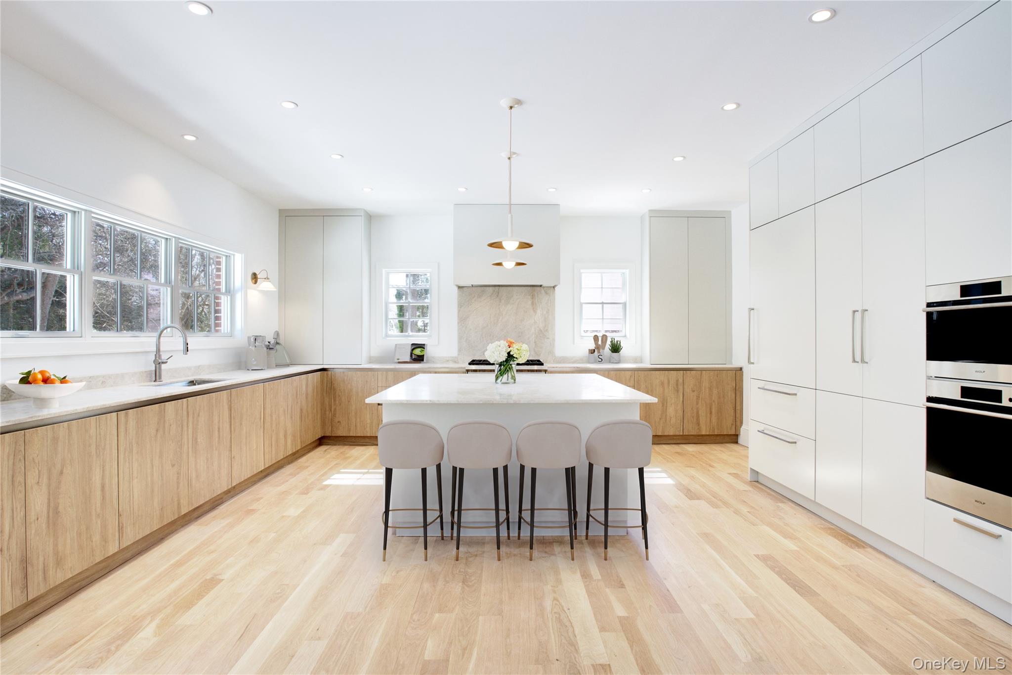 #7 photo, 409 Abbey Road, מחוז נסאו Manhasset , NY 11030