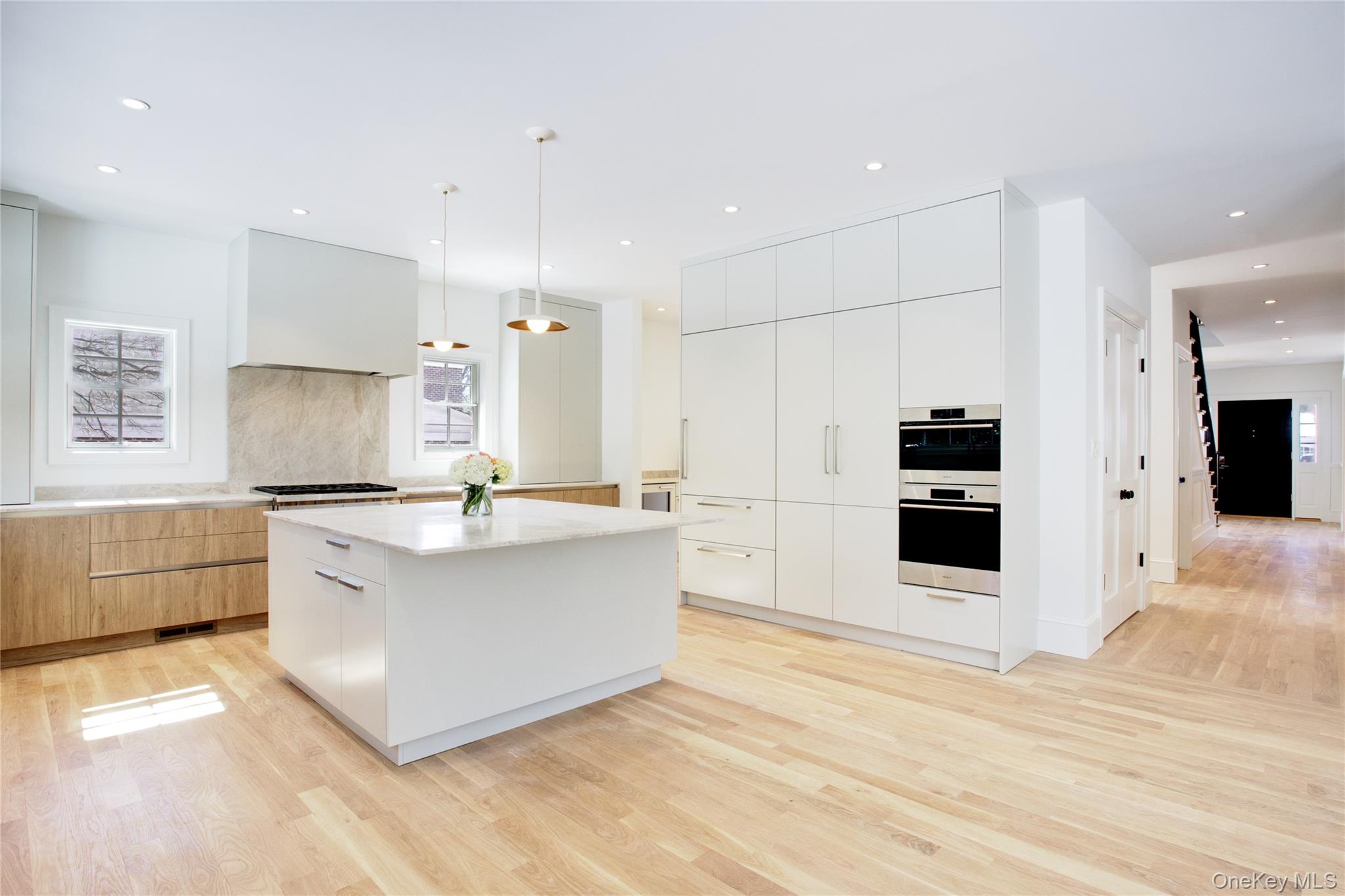 #8 photo, 409 Abbey Road, מחוז נסאו Manhasset , NY 11030