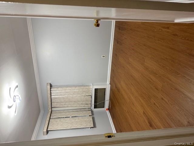 #11 photo, 915 N 7th Street, מחוז נסאו North New Hyde Park , NY 11040