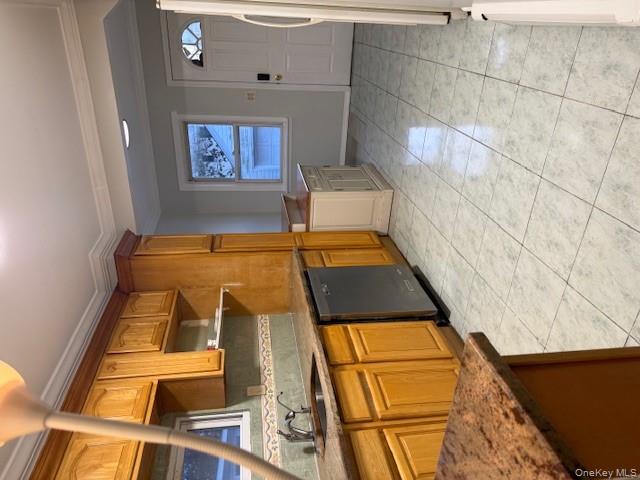 #5 photo, 915 N 7th Street, מחוז נסאו North New Hyde Park , NY 11040