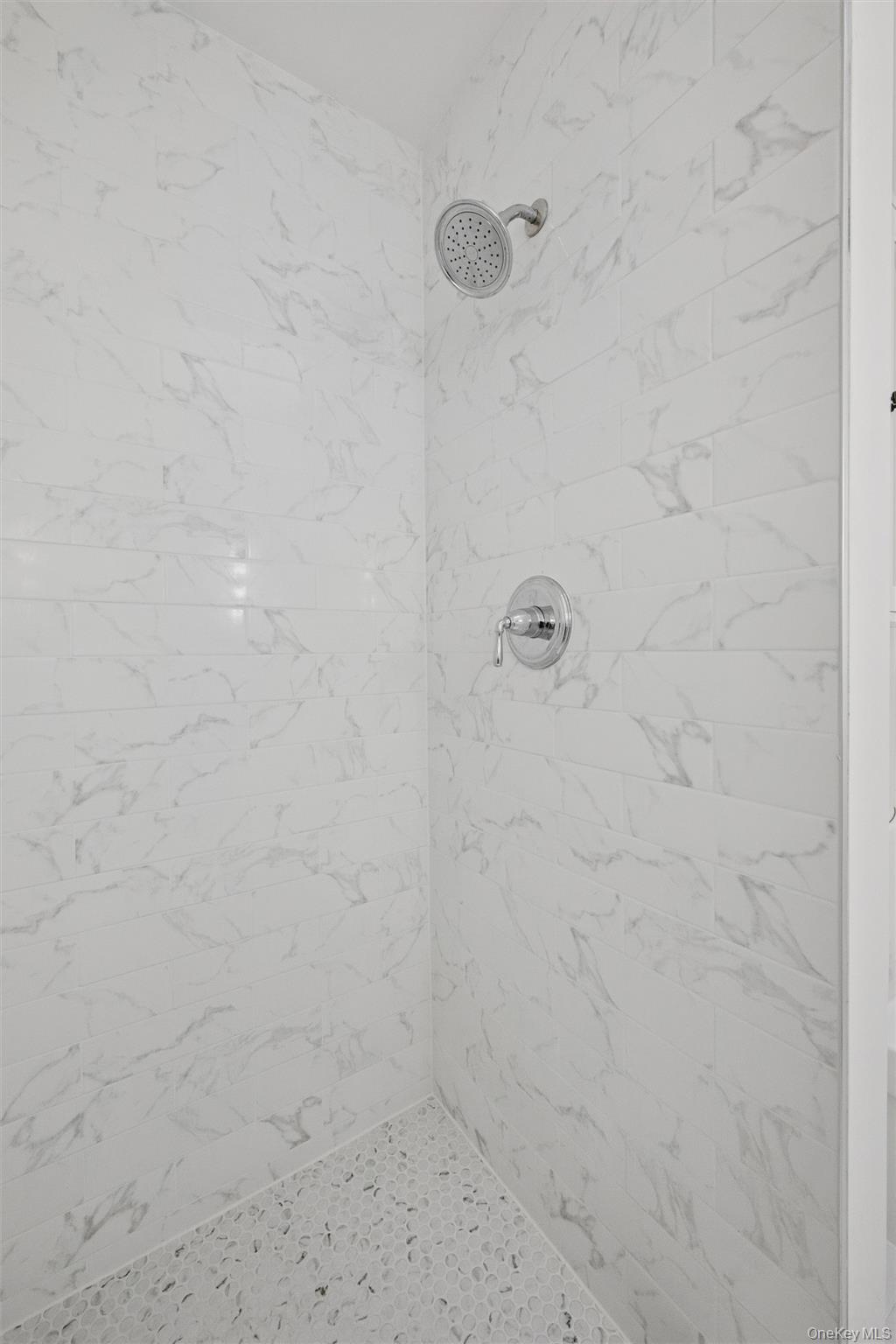 #15 photo, 70 Pheasant Run, Нассау ‖ Roslyn , NY 11576