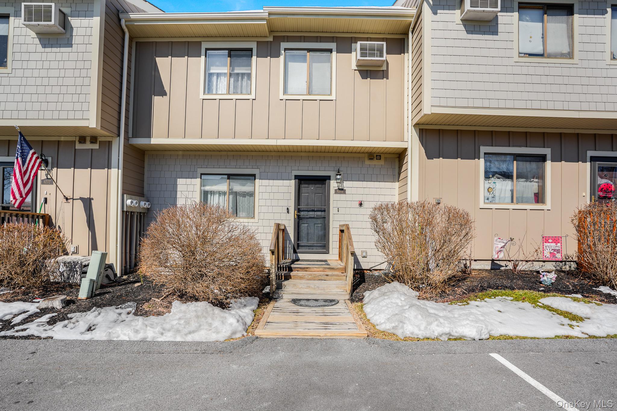 #1 photo, 6203 Chelsea Cove, 뉴욕주 Hopewell Junction , NY 12533