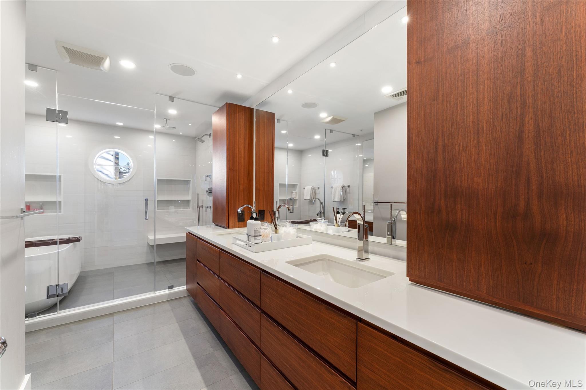 #17 photo, 7 Lenox Place, Scarsdale , NY 10583