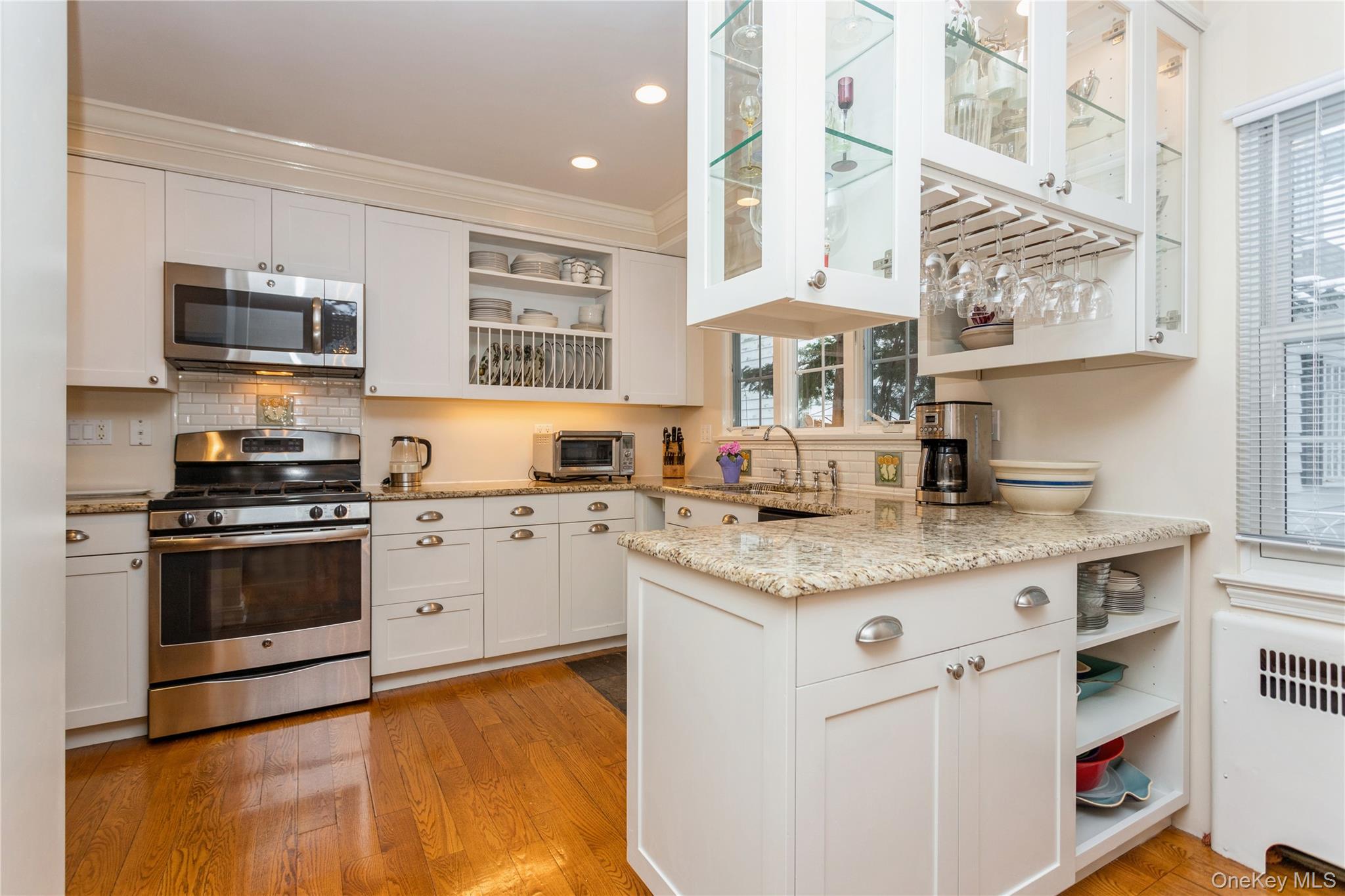 #5 photo, 9 Holland Place, Hartsdale , NY 10530