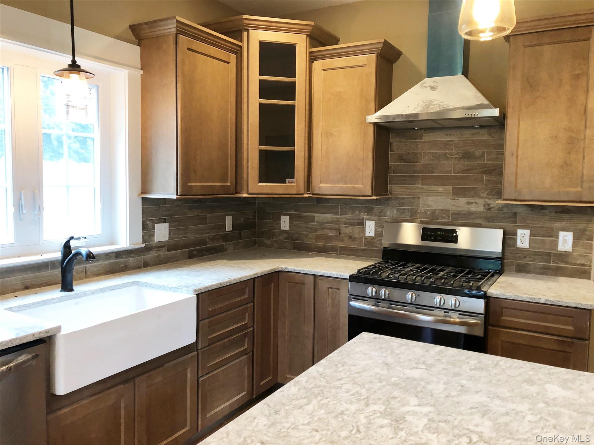 #12 photo, 11 Sunset Lane, New Hampton , NY 10958