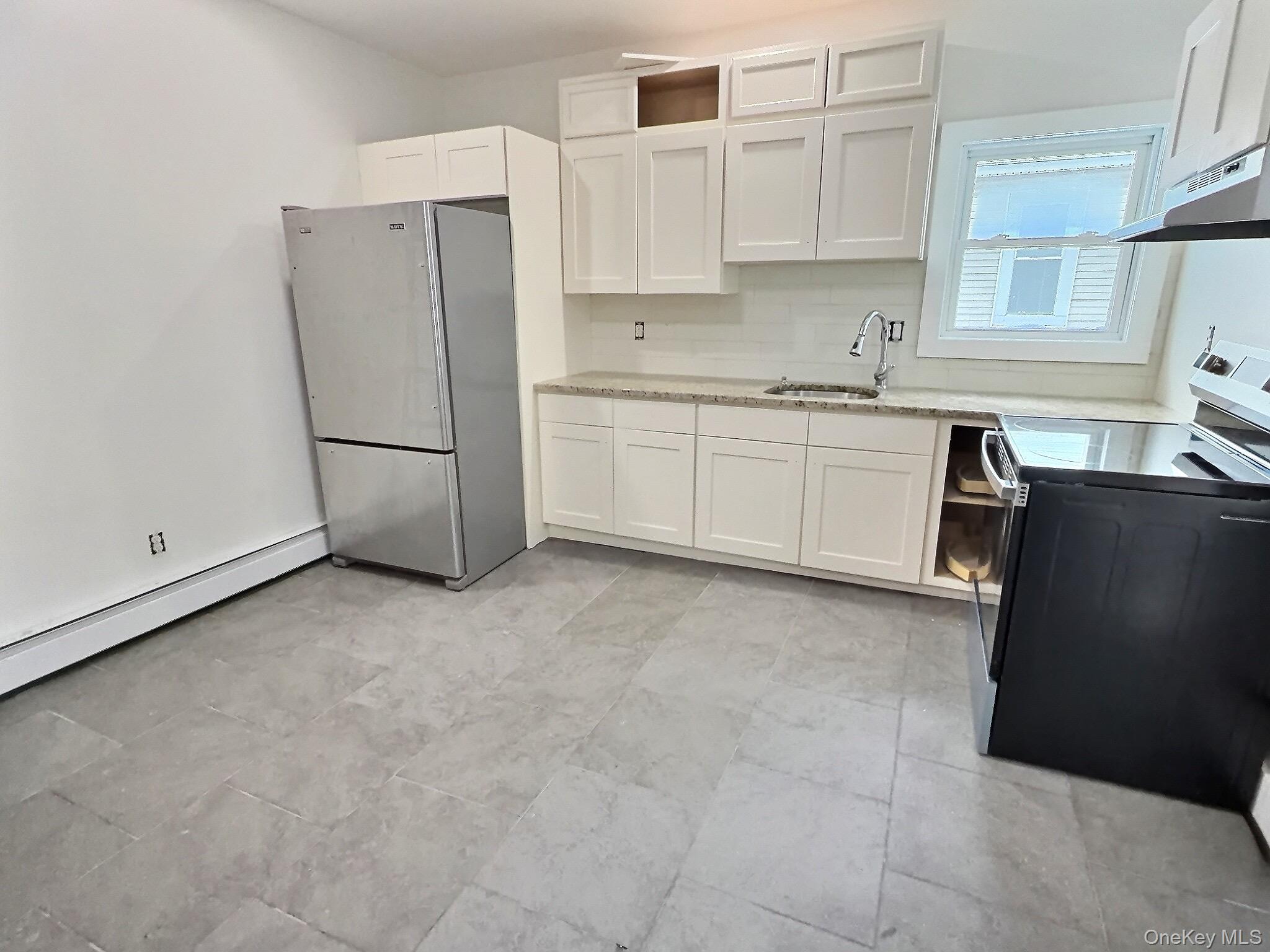 #2 photo, 155 N Clinton Street, 뉴욕주 Poughkeepsie , NY 12601