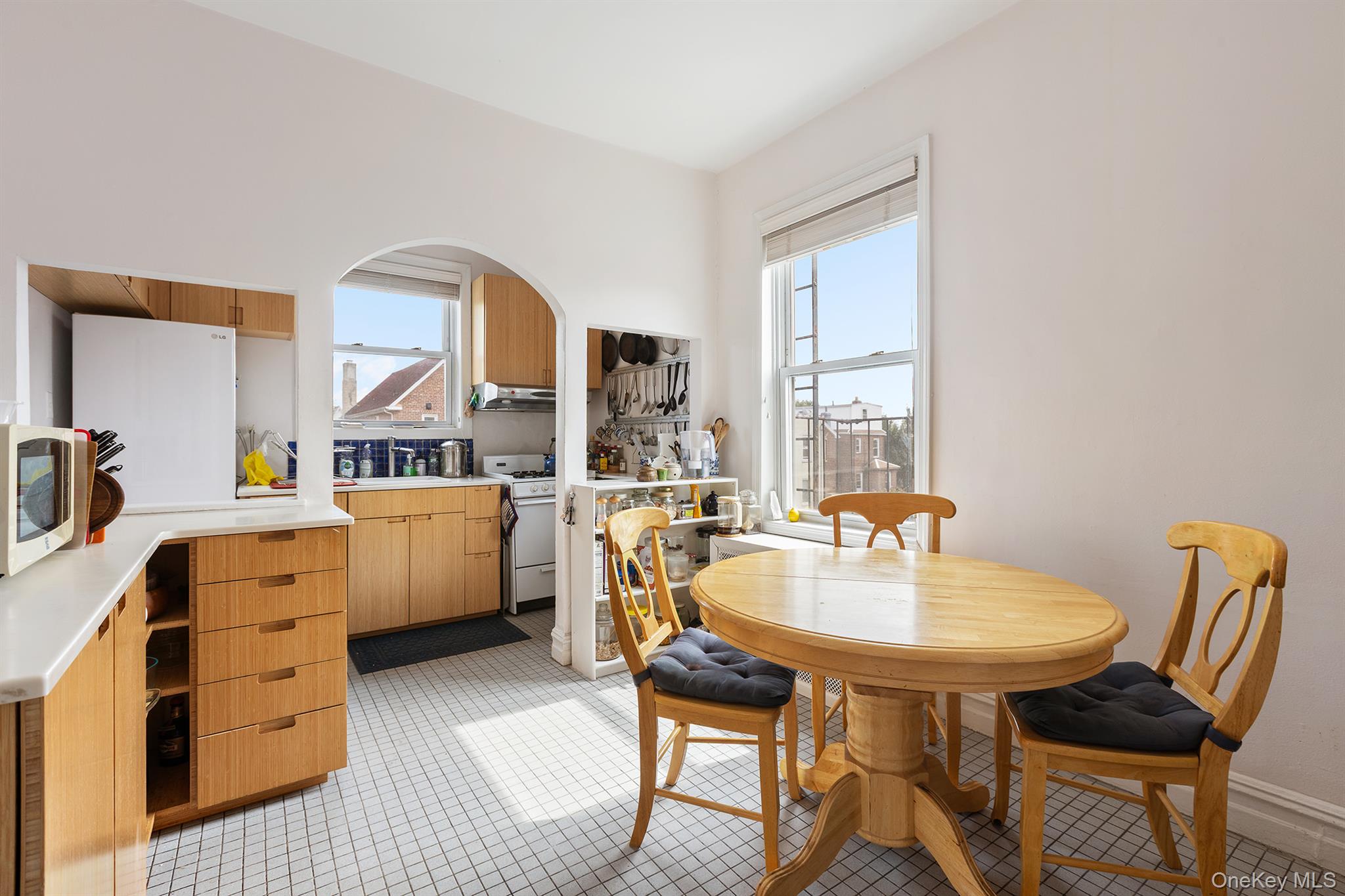 #16 photo, 2536 Lurting Avenue, Bronx , NY 10469