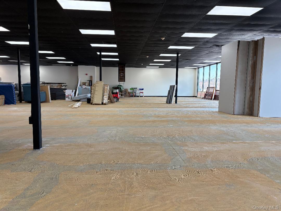 #2 photo, 183 S Central Avenue, Scarsdale , NY 10530