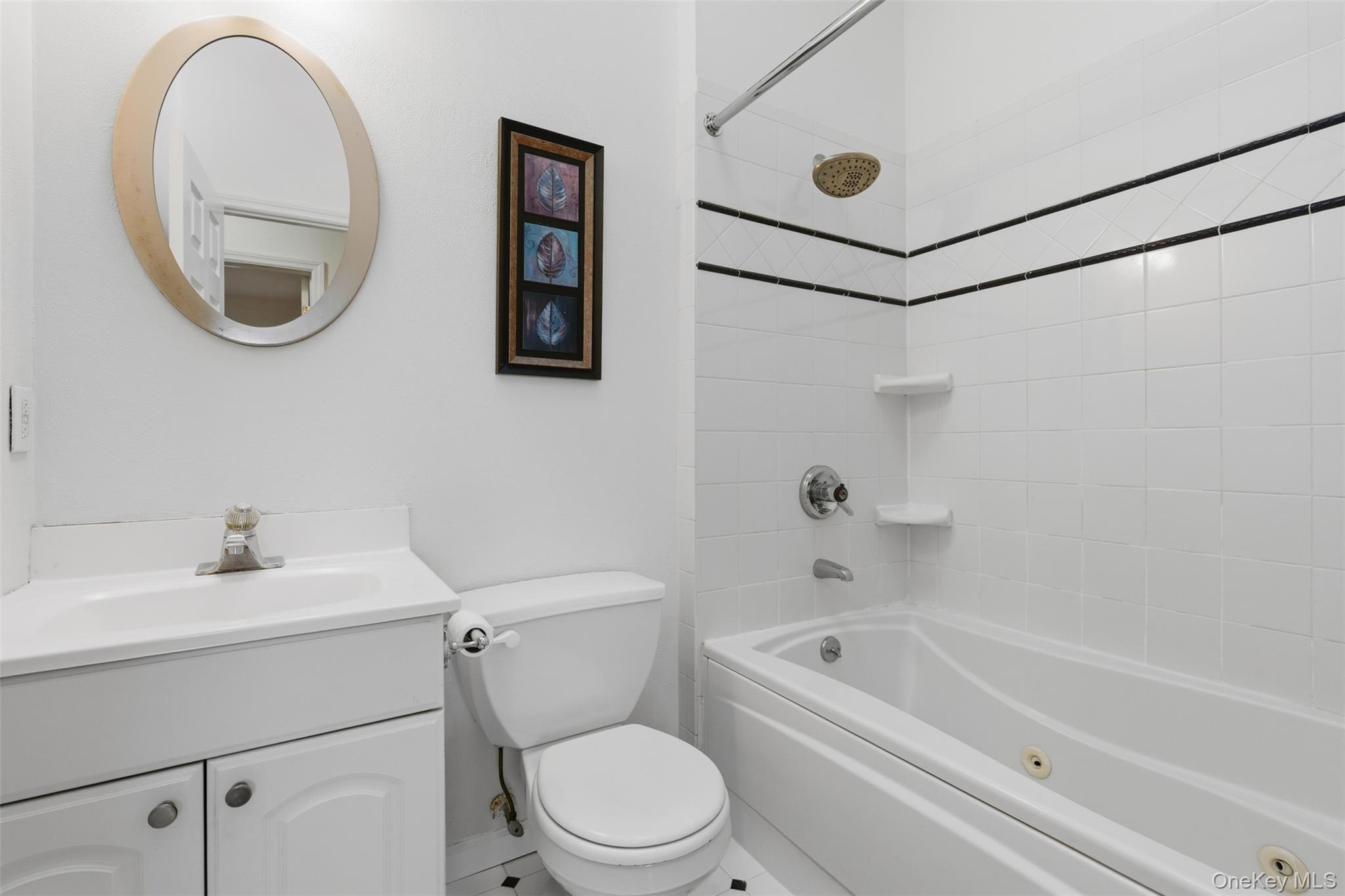 #18 photo, 20 N Washington Avenue, White Plains , NY 10603