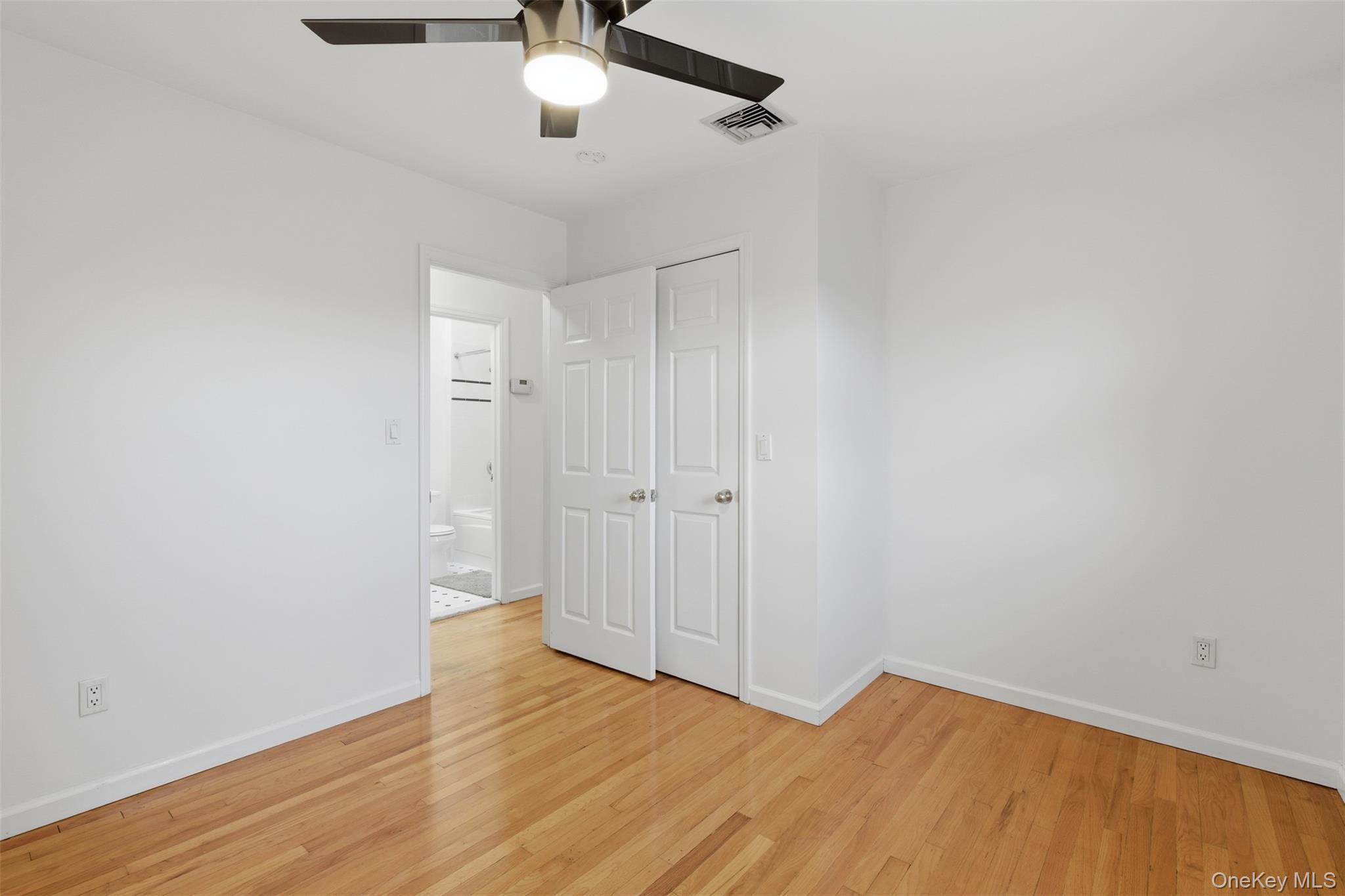 #19 photo, 20 N Washington Avenue, White Plains , NY 10603