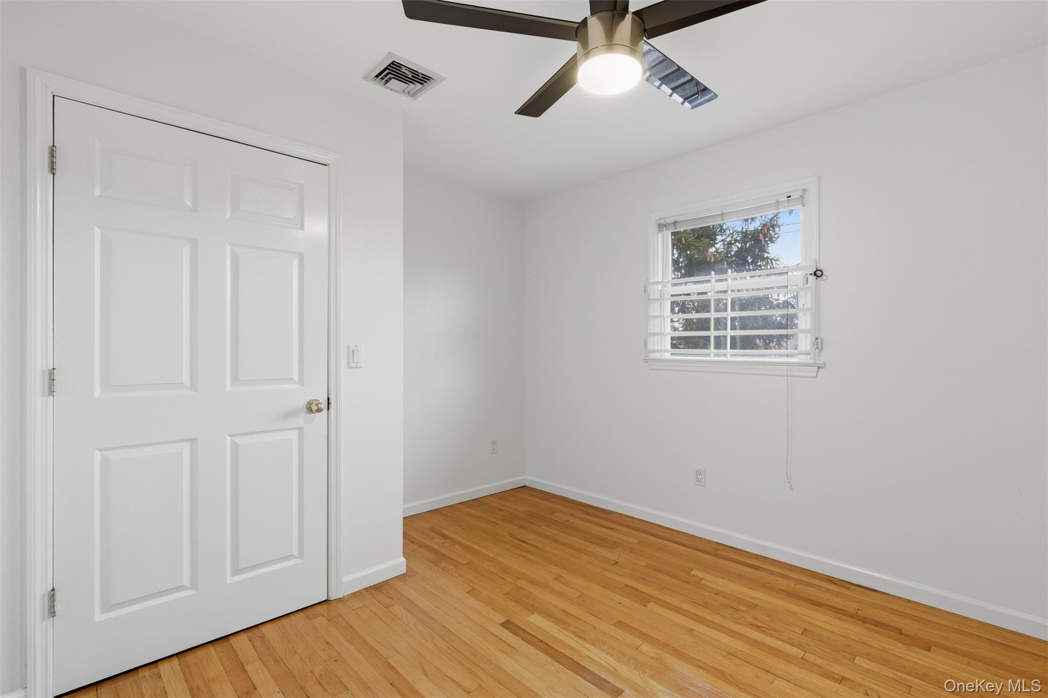 #20 photo, 20 N Washington Avenue, White Plains , NY 10603