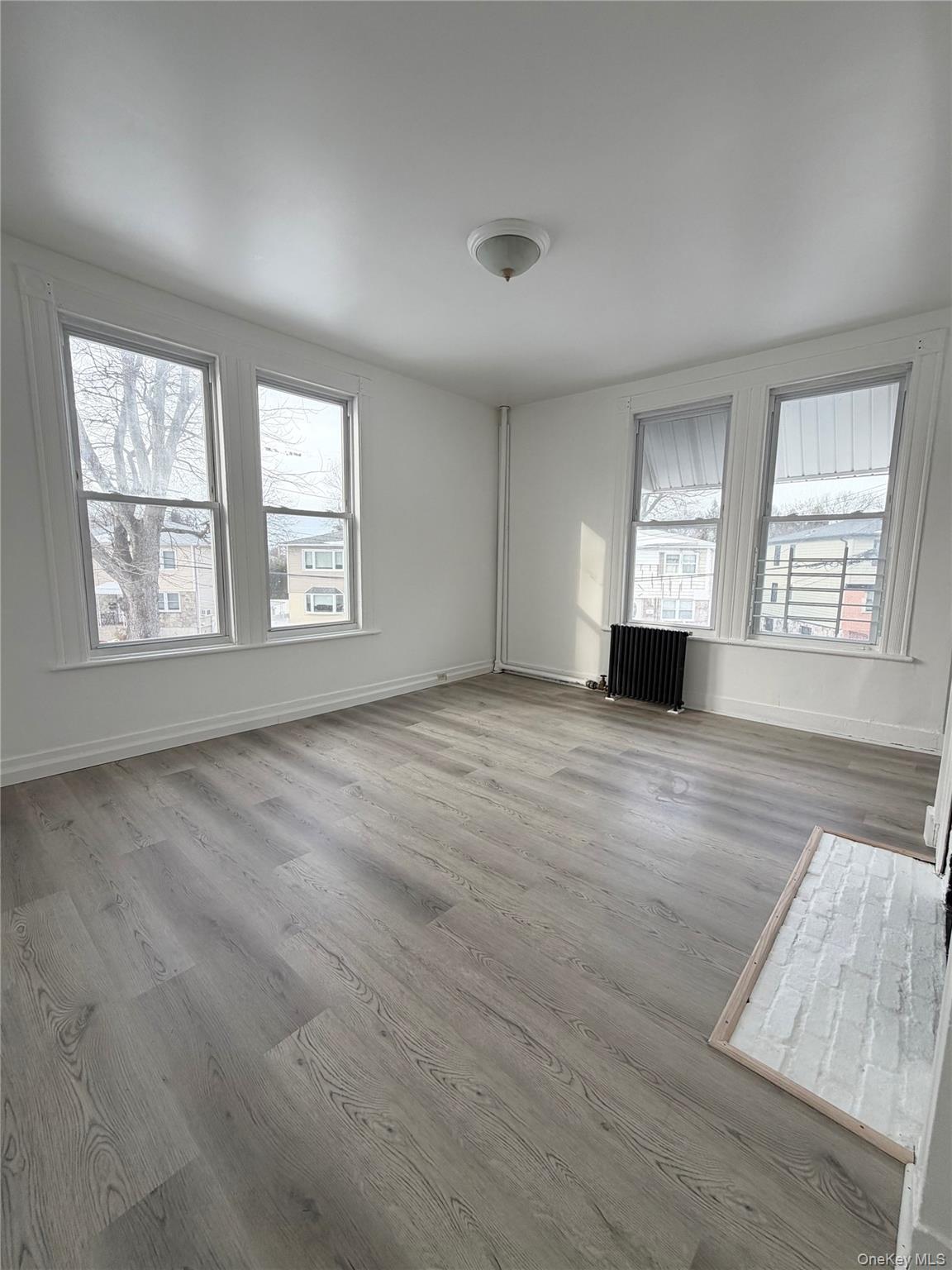 #3 photo, 12 Victoria Lane, 뉴욕주 Yonkers , NY 10701