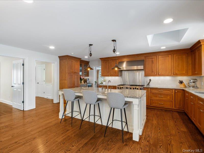 #12 photo, 79 Greenacres Avenue, Scarsdale , NY 10583