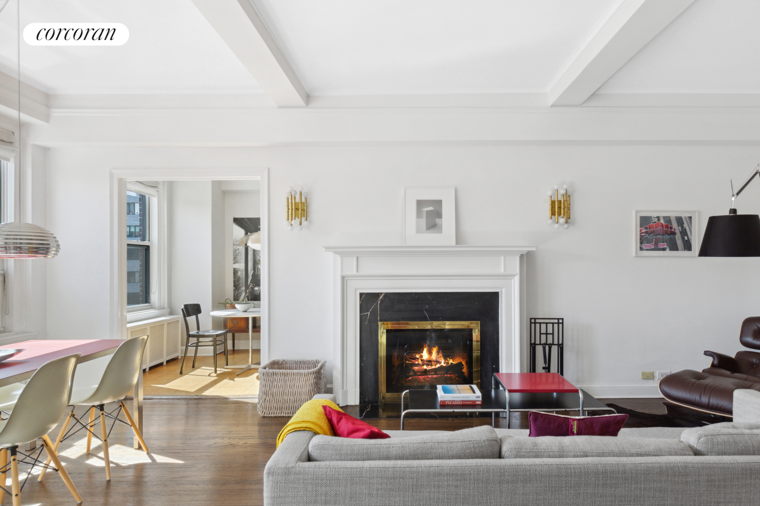 #1 photo, 242 E 19TH Street, मैनहटन Gramercy Park , NY 10003