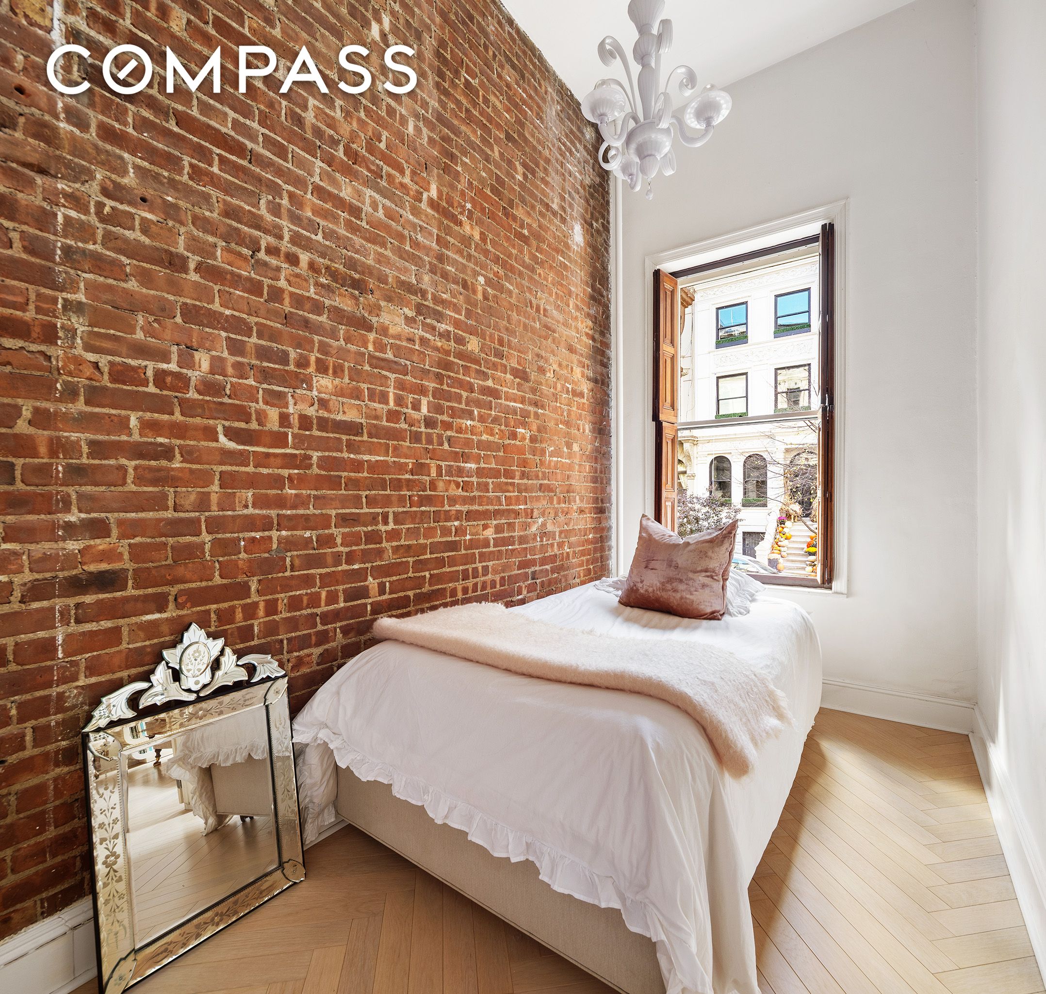 #9 photo, 133 W 75th Street, מנהטן Upper West Side , NY 10023