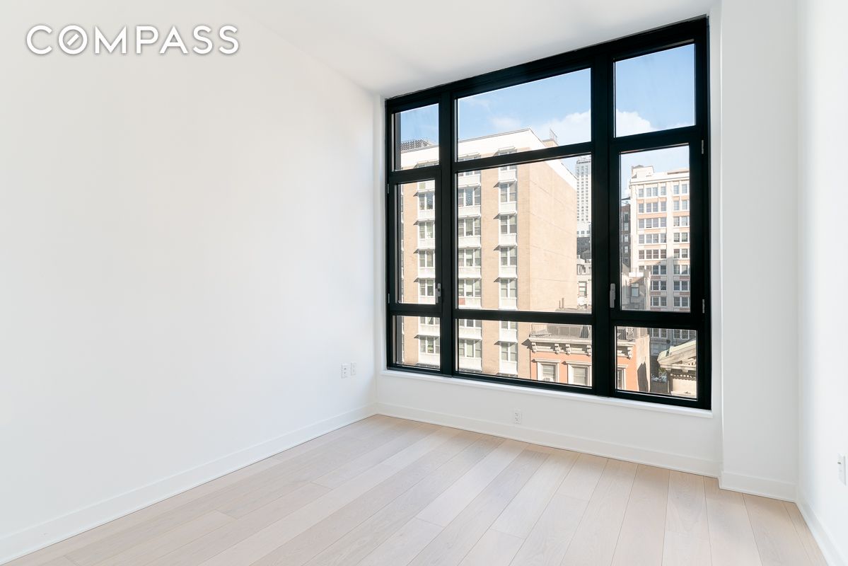 #4 photo, 128 W 23rd Street, Chelsea , NY 10011