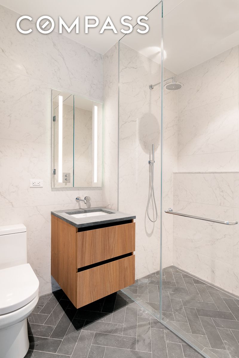 #5 photo, 128 W 23rd Street, Chelsea , NY 10011