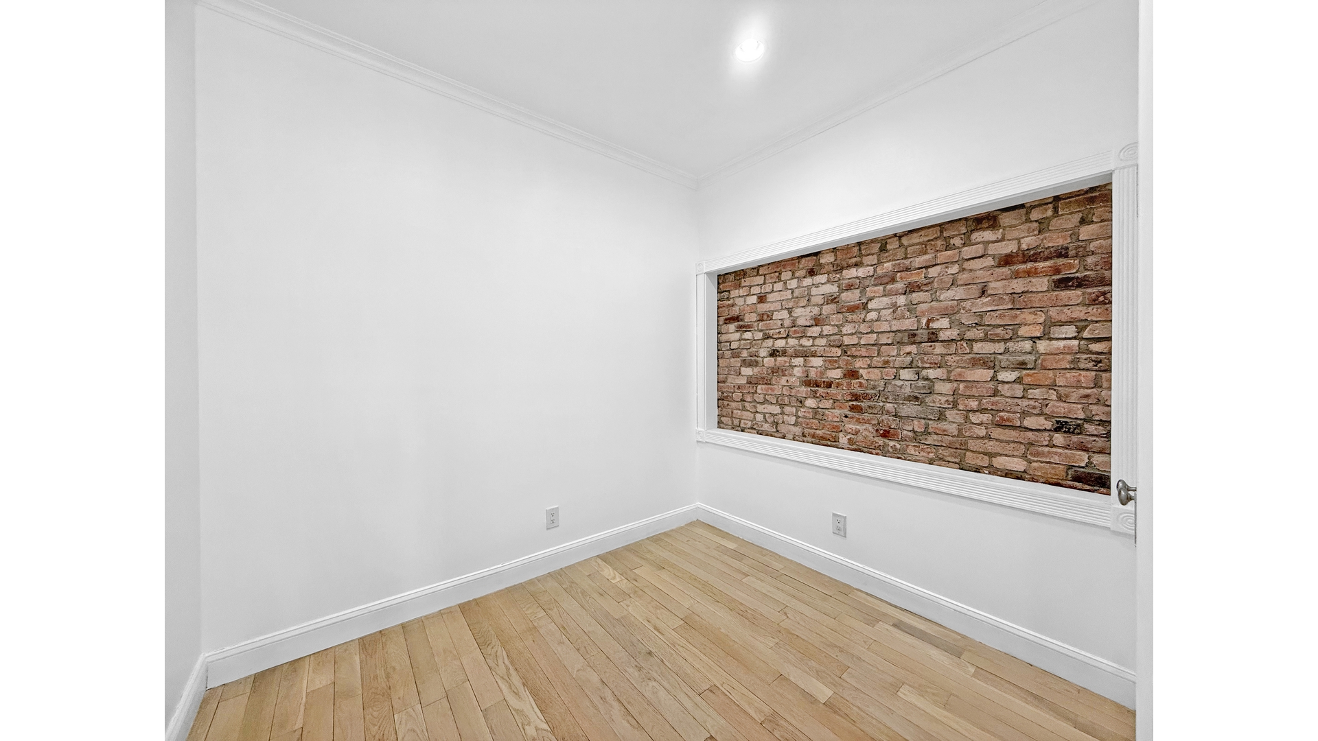 #14 photo, 1592 ST MARKS Avenue, הברונקס Crown Heights , NY 11233