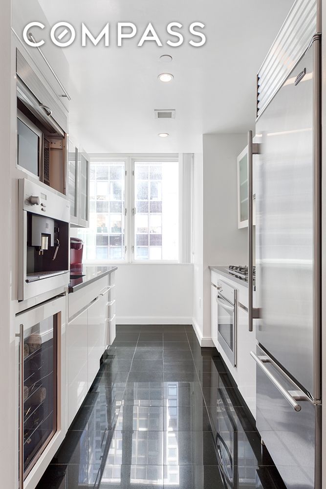 #4 photo, 60 E 55th Street, मैनहटन Midtown East , NY 10022