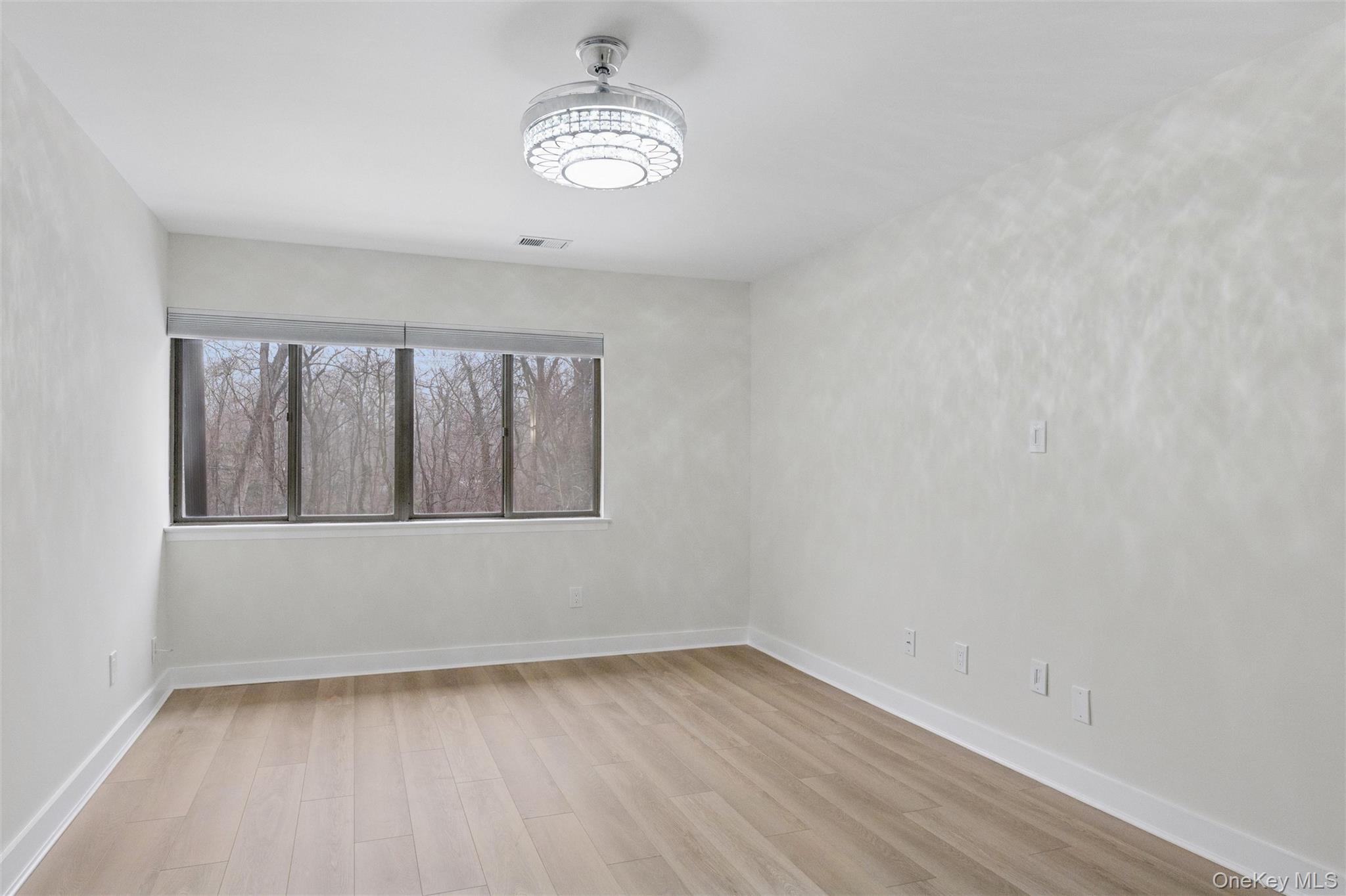 #5 photo, 70 Pheasant Run, מחוז נסאו Roslyn , NY 11576