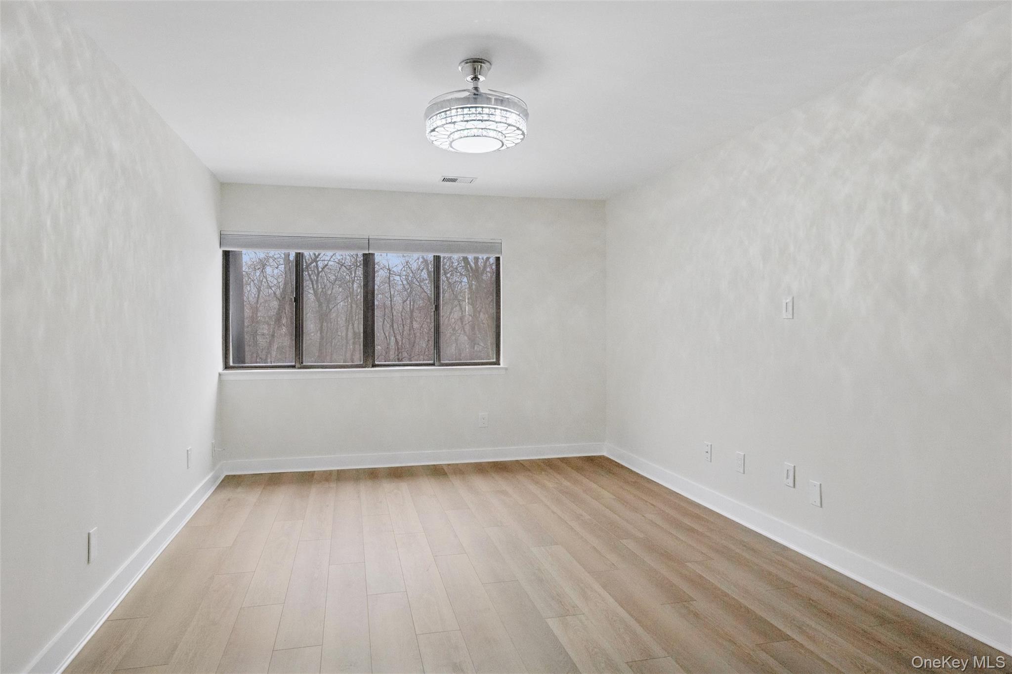 #7 photo, 70 Pheasant Run, מחוז נסאו Roslyn , NY 11576