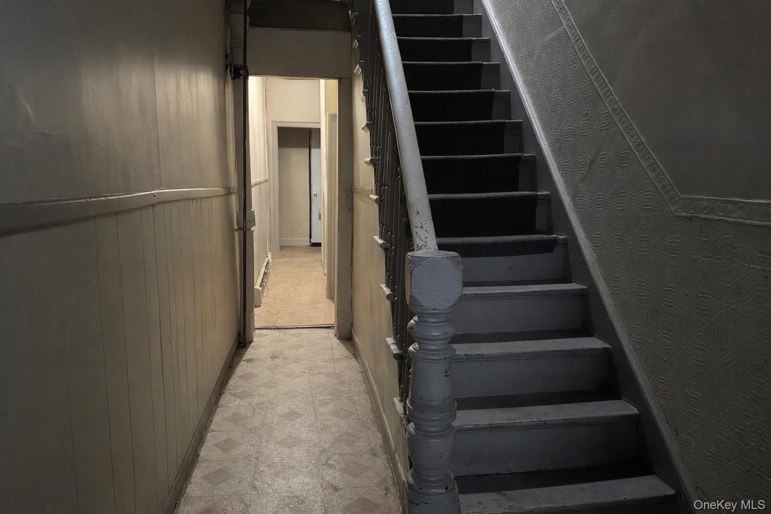 #4 photo, 5755 58th Street, קווינס Maspeth , NY 11378