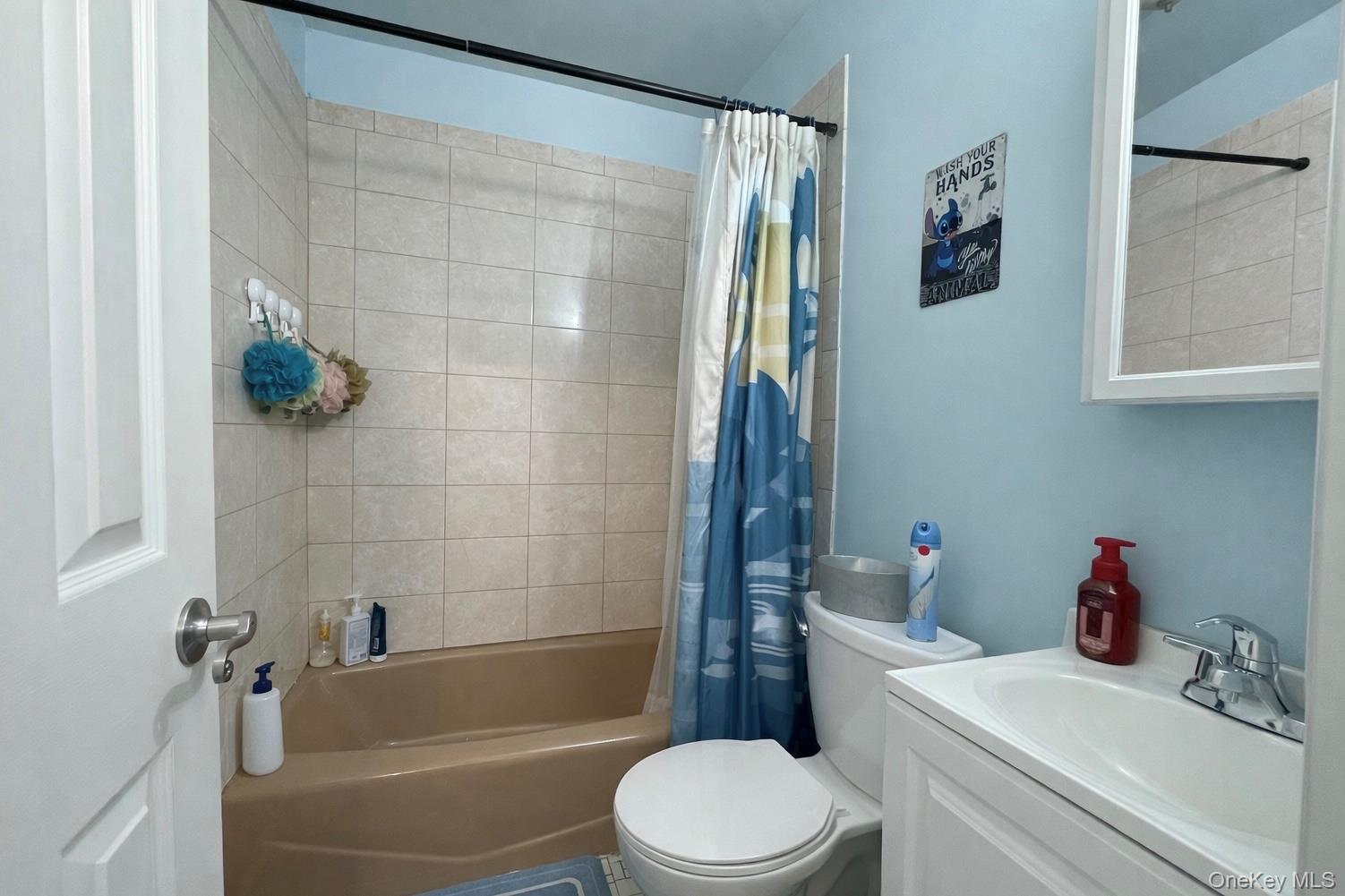 #8 photo, 5755 58th Street, קווינס Maspeth , NY 11378