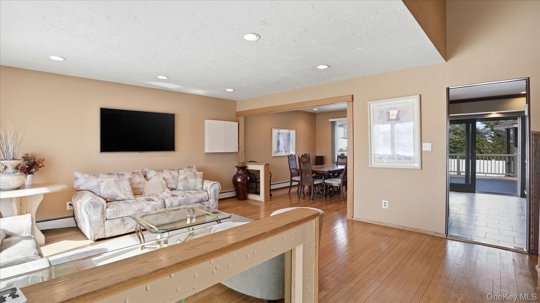 #8 photo, 2432 Aron Drive, Seaford , NY 11783