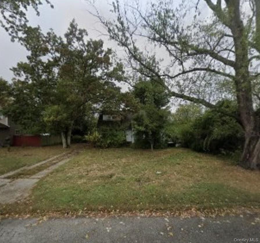 #1 photo, 45 Meadowbrook Drive, מחוז סאפוק Brentwood , NY 11717