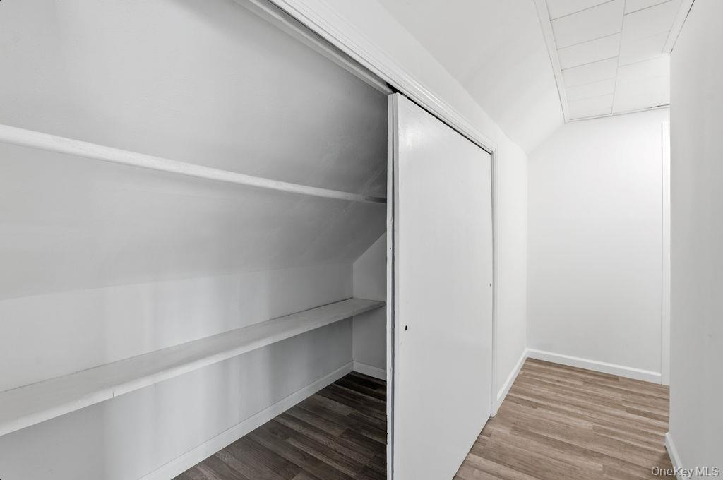 #16 photo, 45 Meadowbrook Drive, 東長島 Brentwood , NY 11717