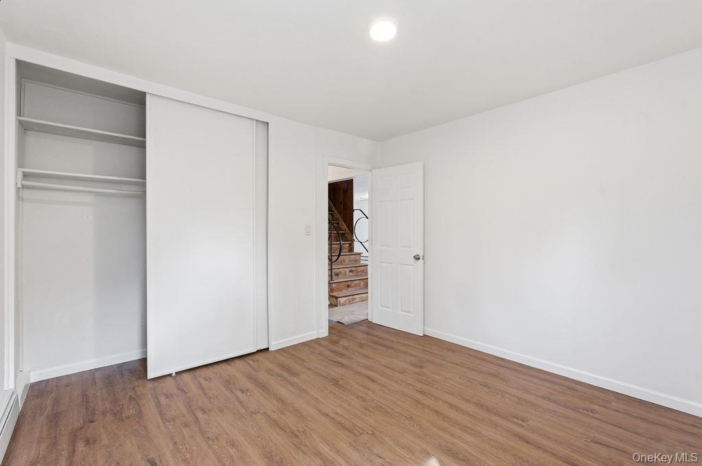 #7 photo, 45 Meadowbrook Drive, 東長島 Brentwood , NY 11717