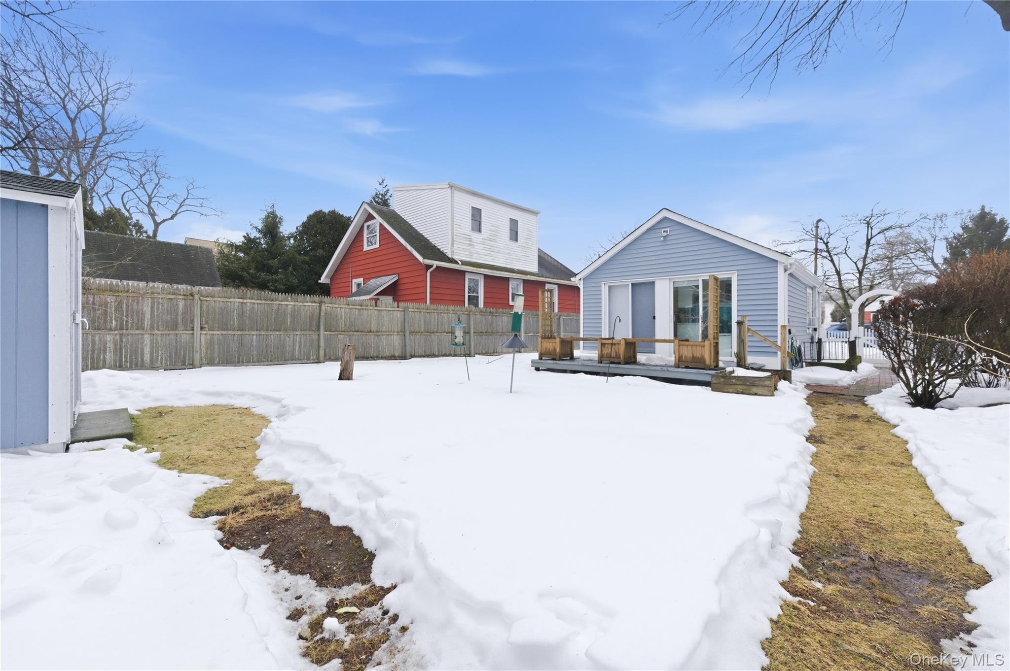 #16 photo, 20 Bristol Street, Huntington , NY 11743