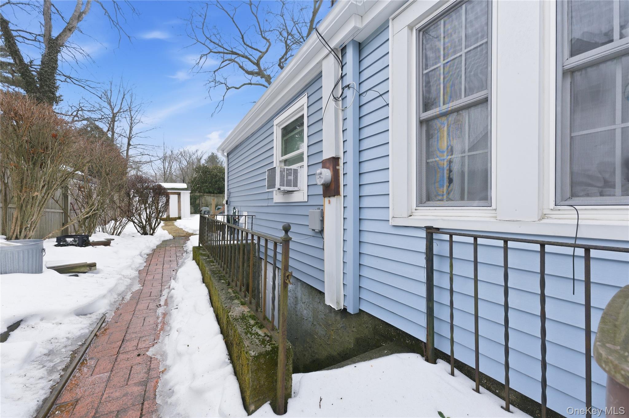 #20 photo, 20 Bristol Street, Huntington , NY 11743