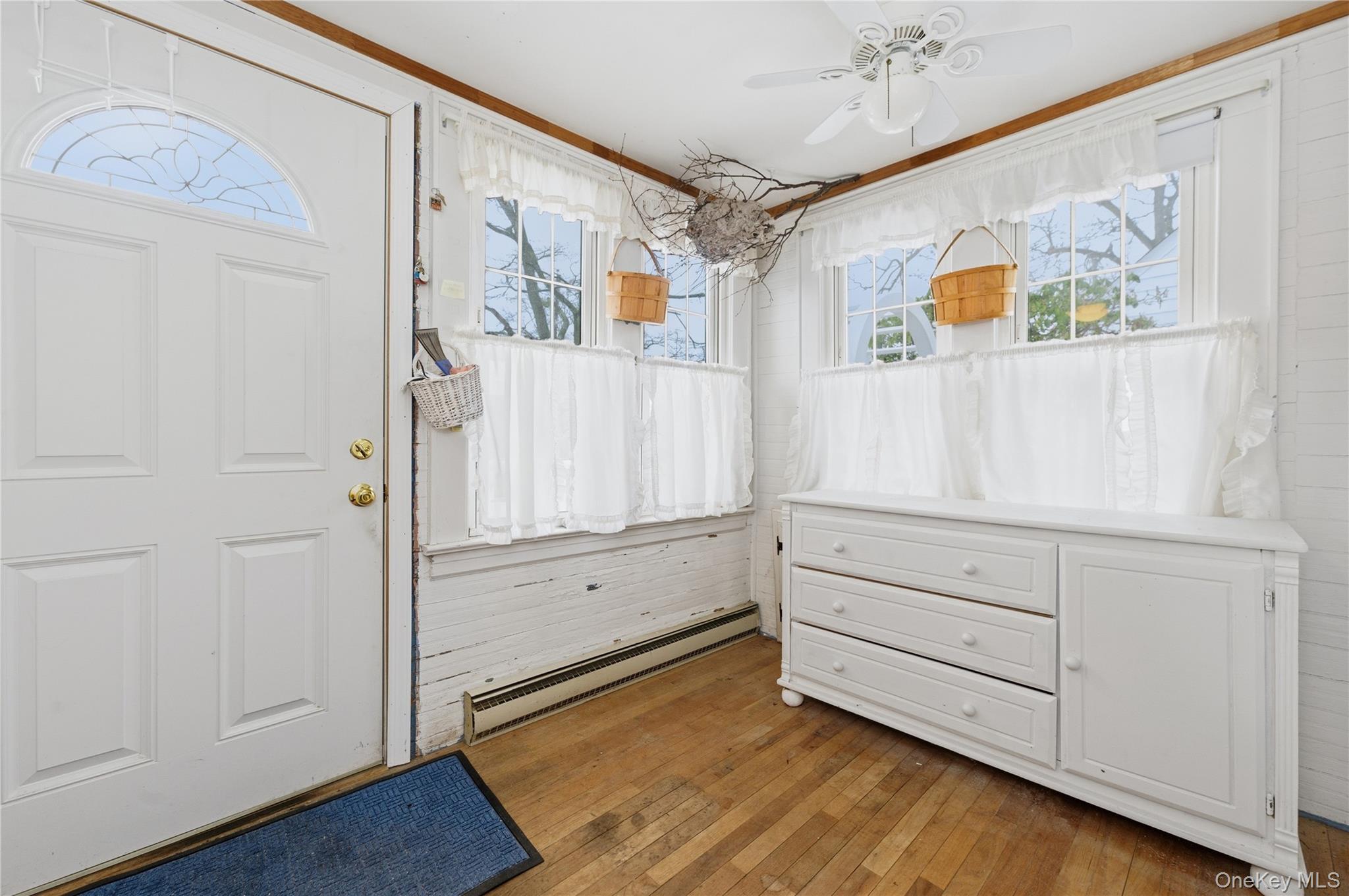 #3 photo, 20 Bristol Street, Huntington , NY 11743