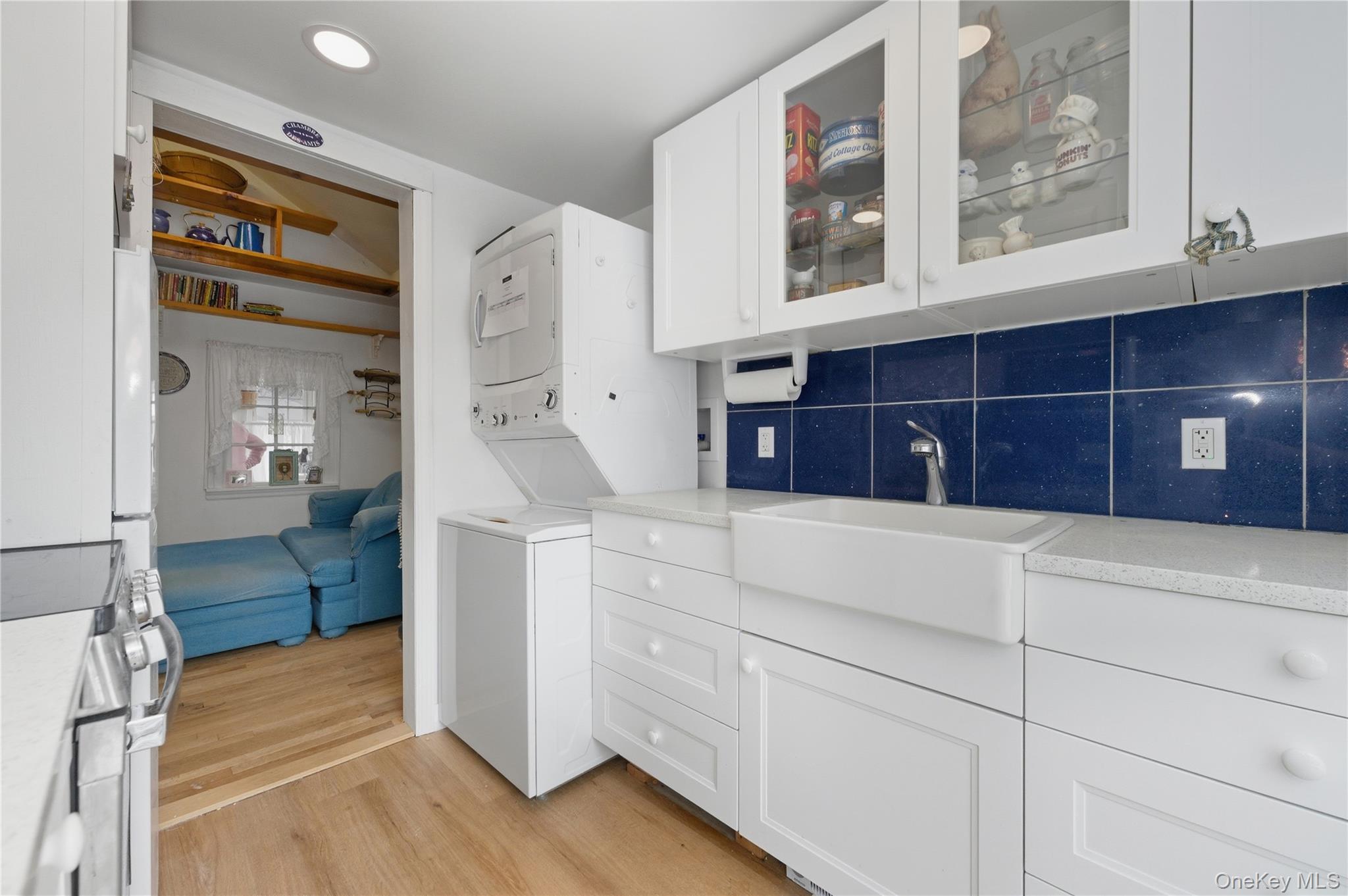 #9 photo, 20 Bristol Street, Huntington , NY 11743