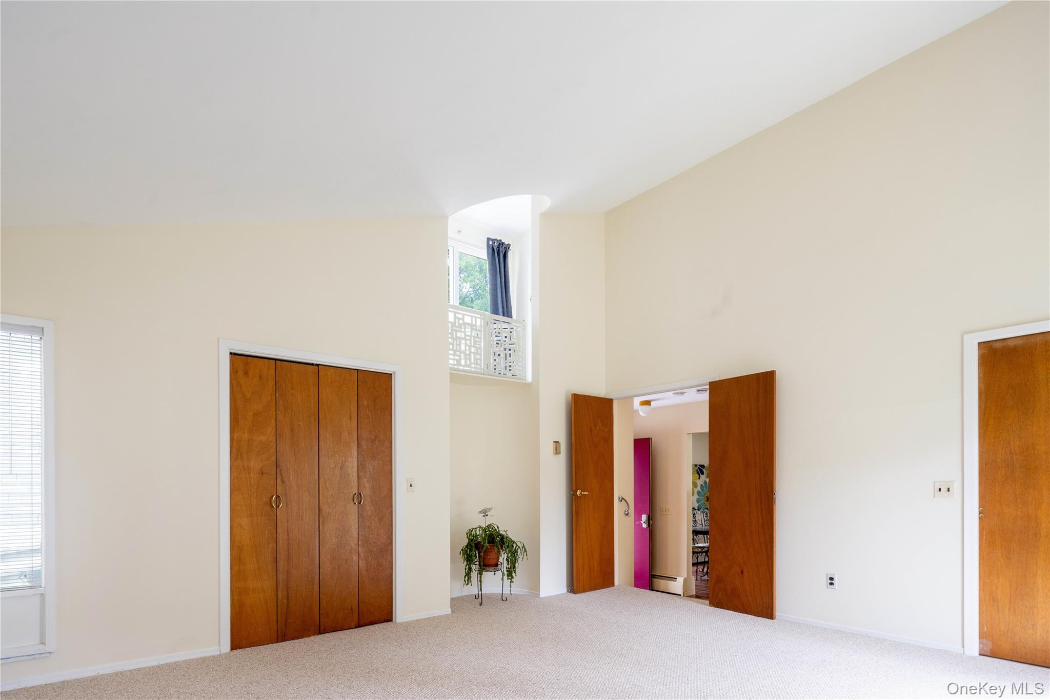 #16 photo, 6 Bay View Drive, מחוז סאפוק Hampton Bays , NY 11946